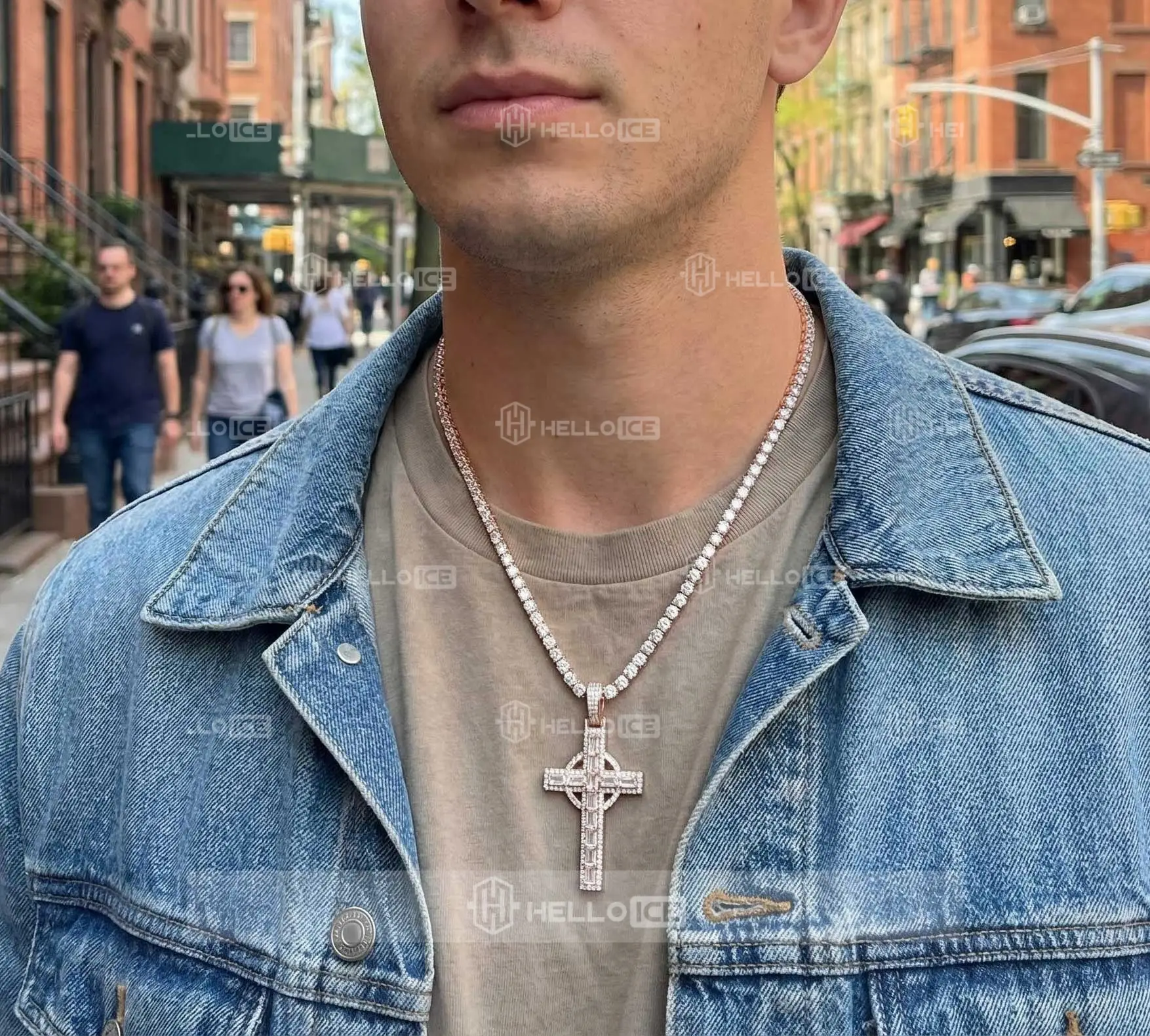 Helloice Review Image