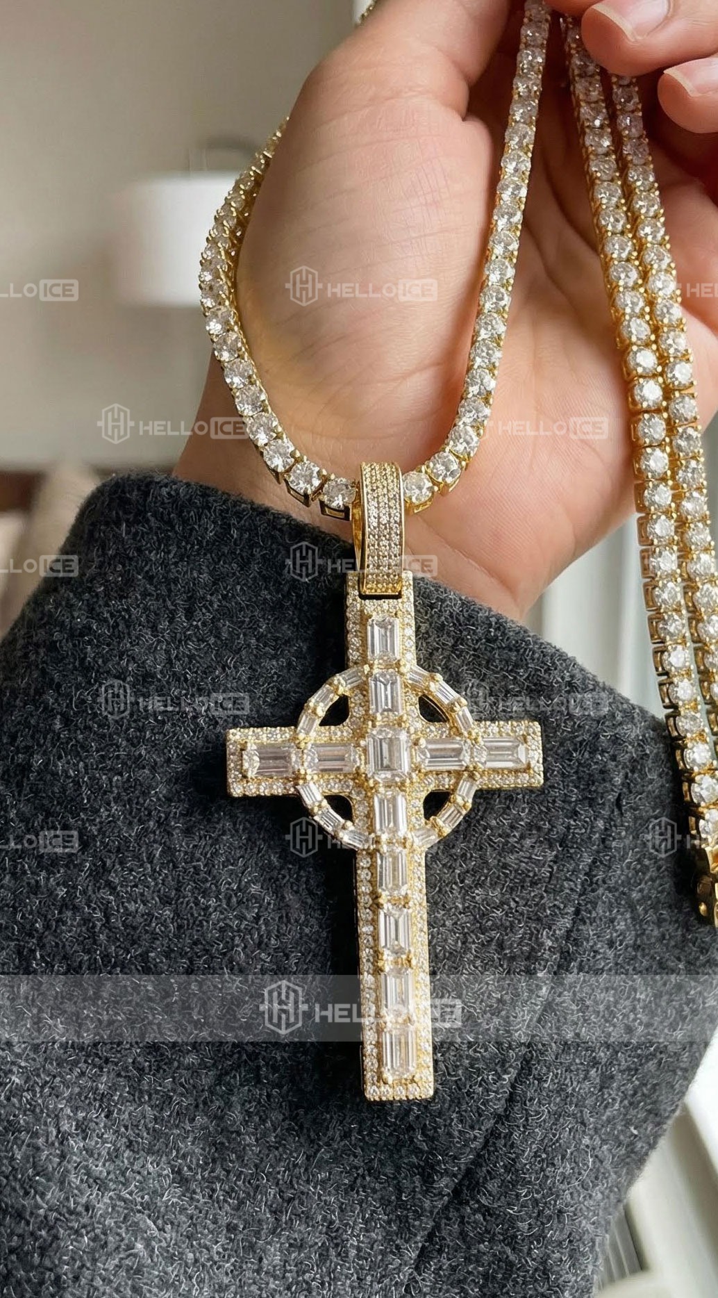 Helloice Review Image