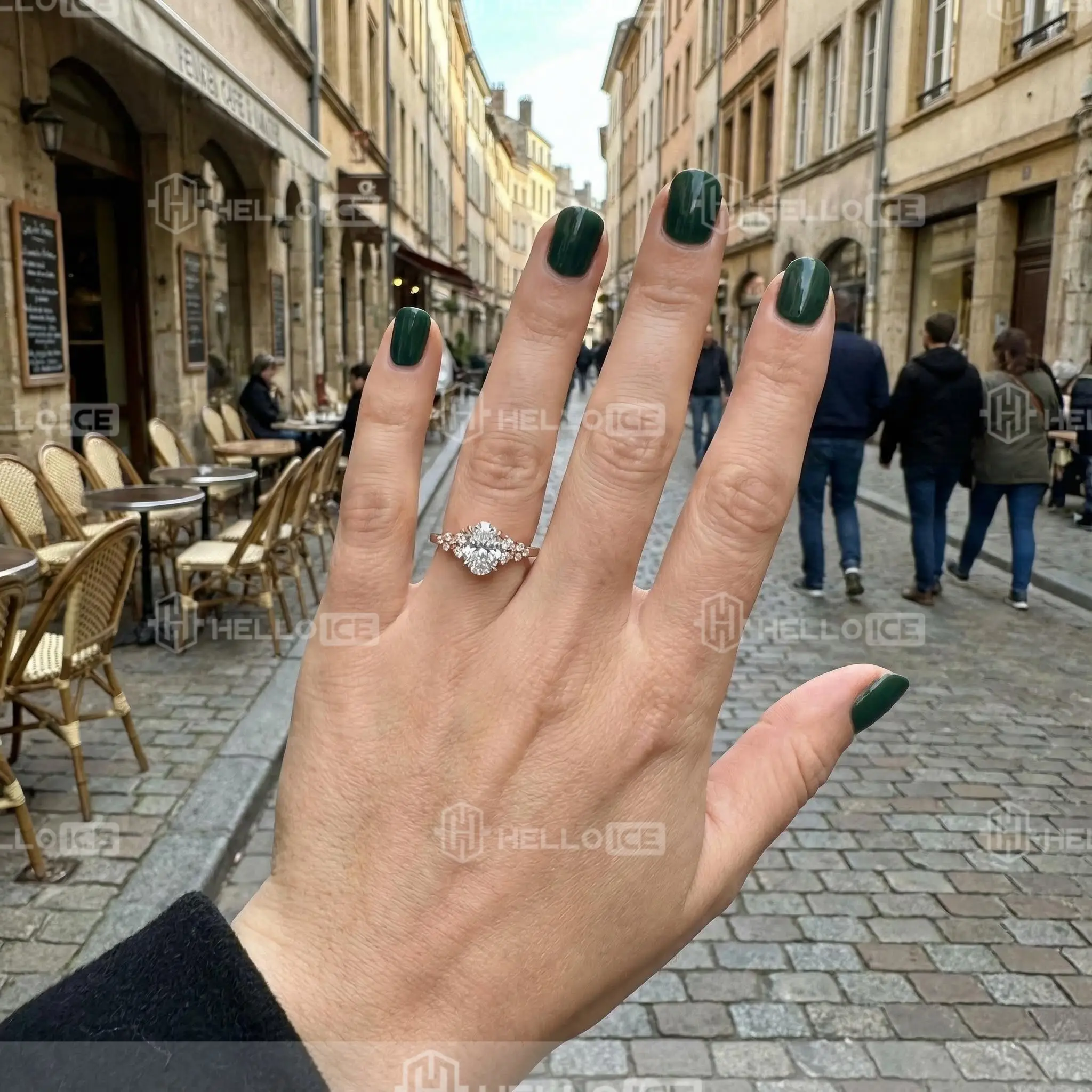 Helloice Review Image