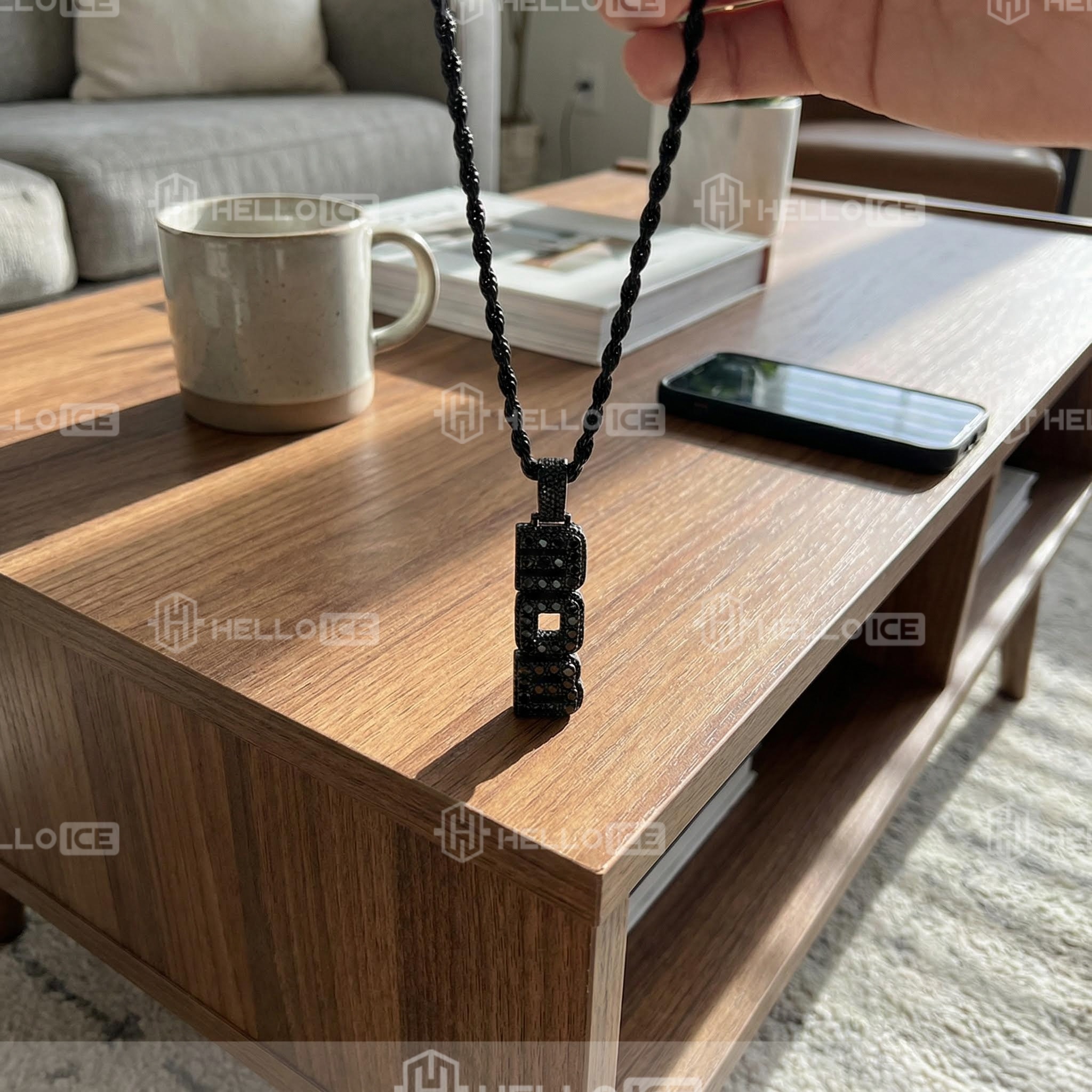 Helloice Review Image