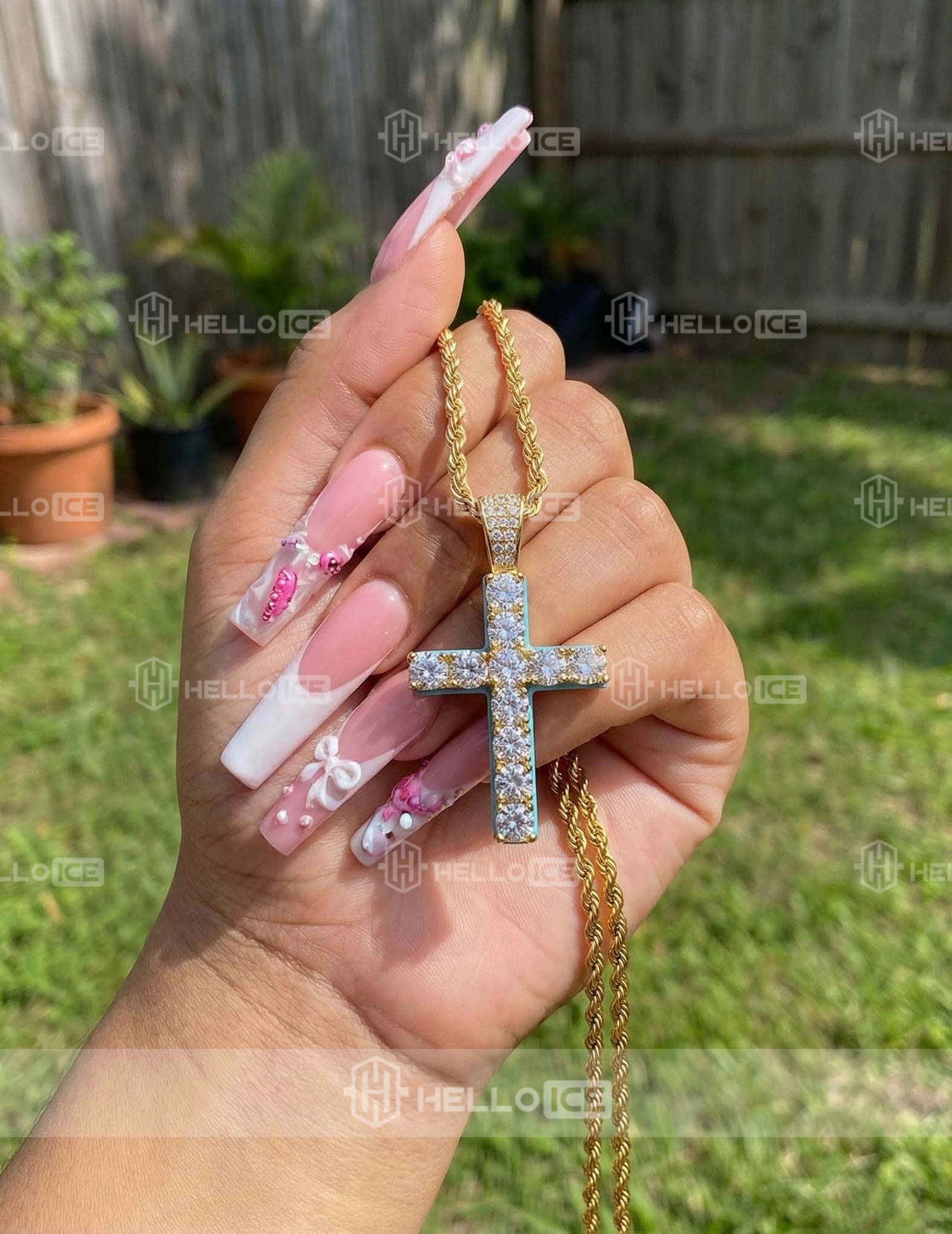 Helloice Review Image