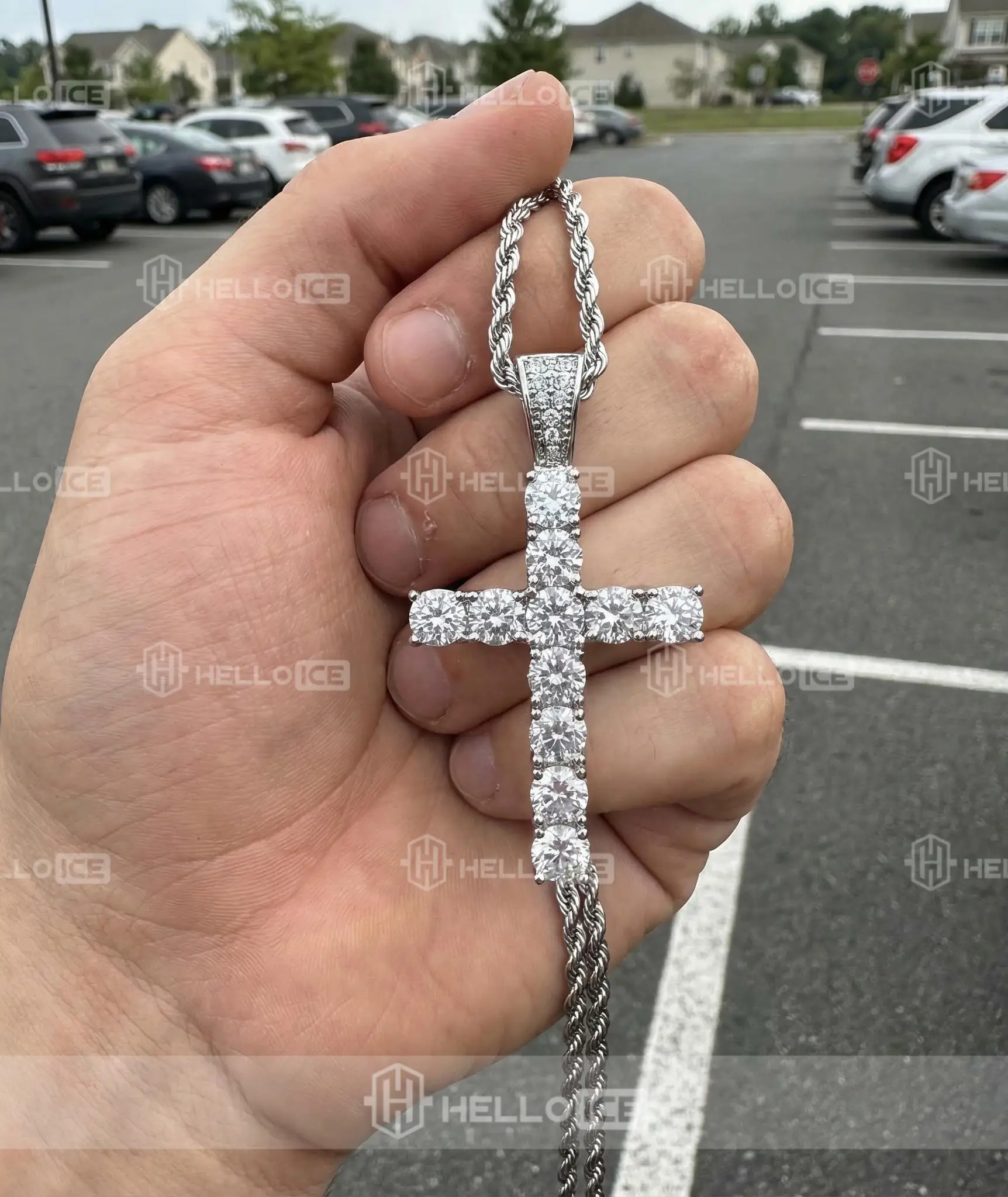 Helloice Review Image