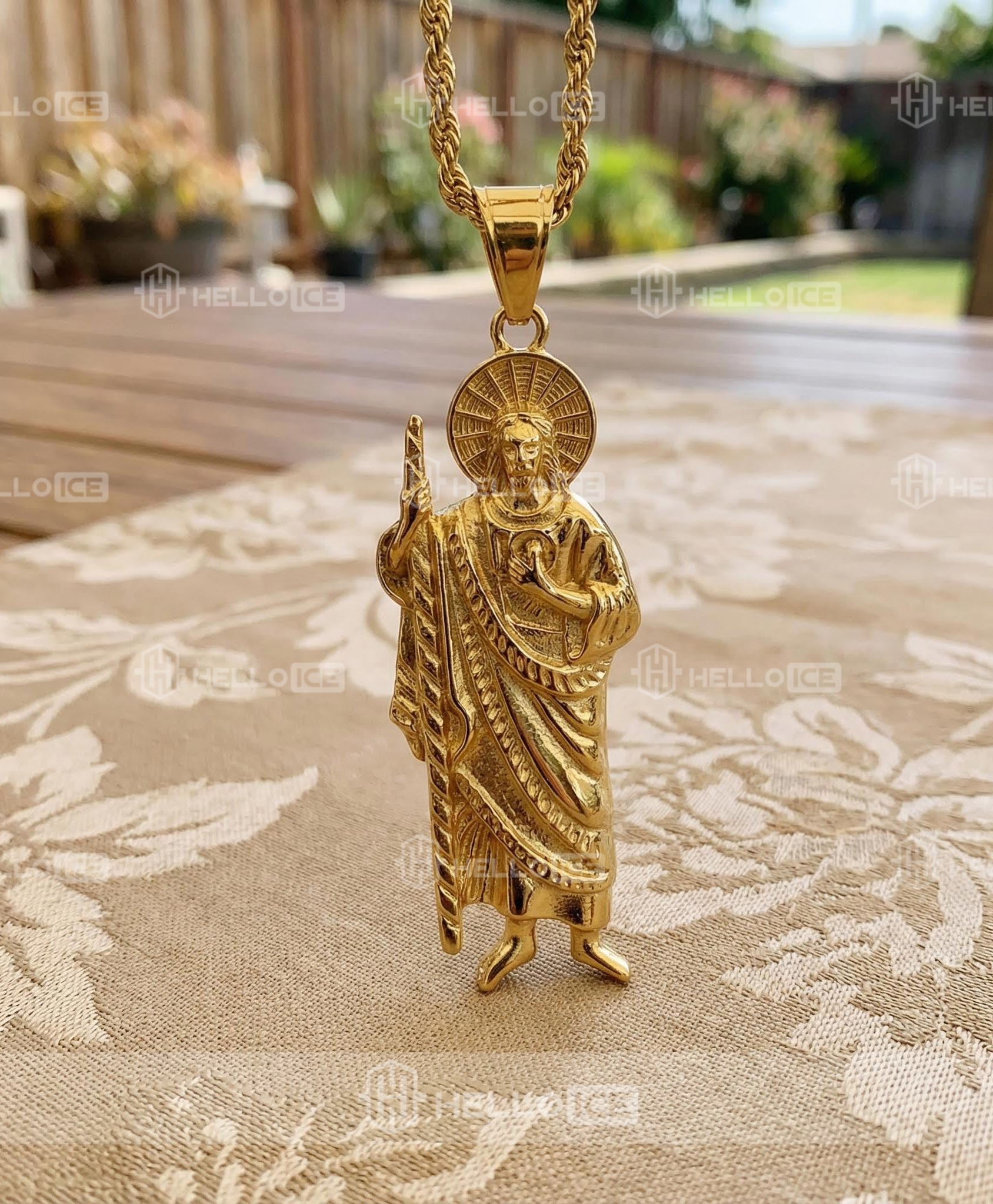 Helloice Review Image