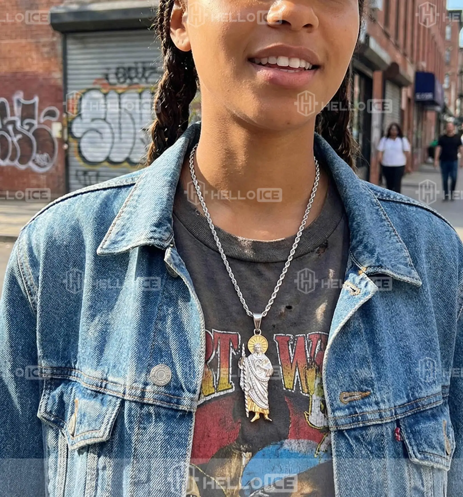 Helloice Review Image