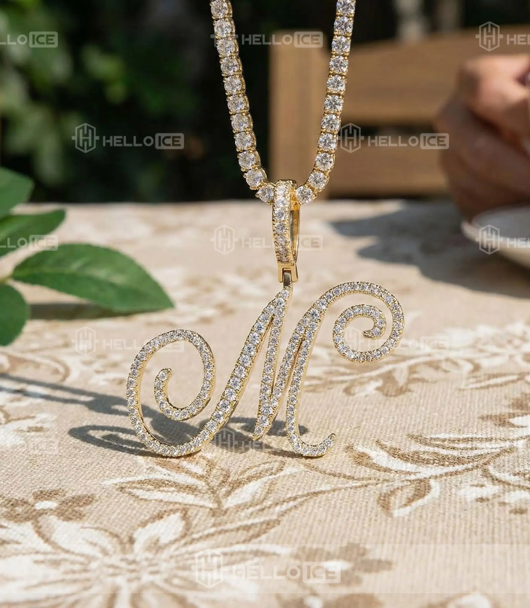 Helloice Review Image