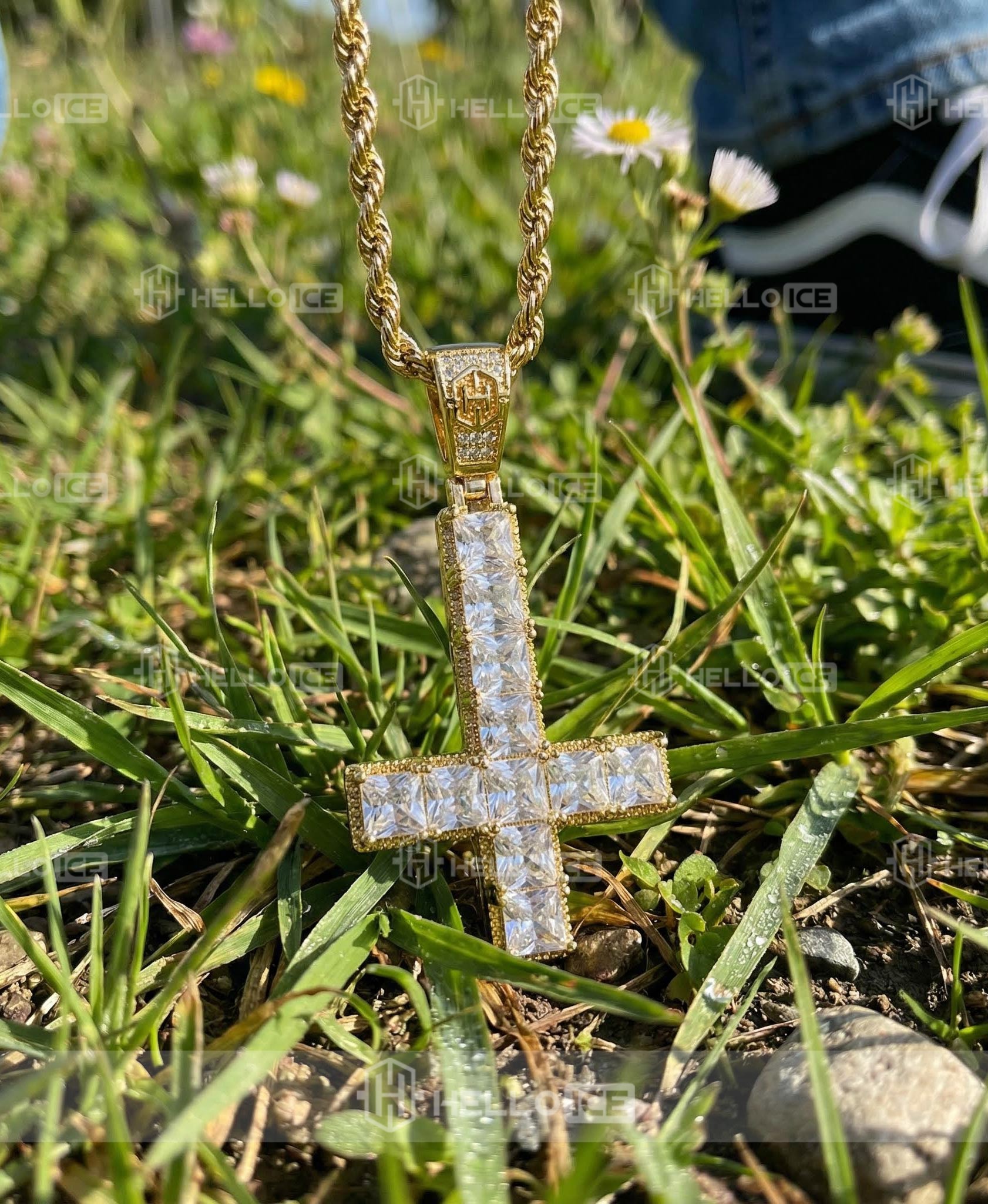 Helloice Review Image