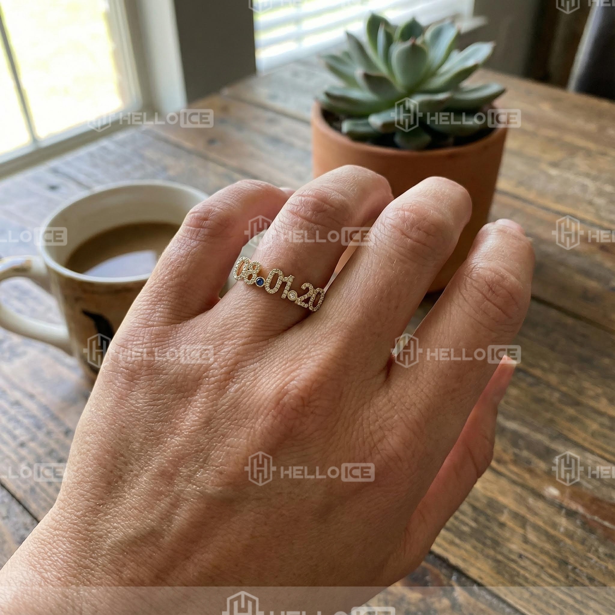 Helloice Review Image