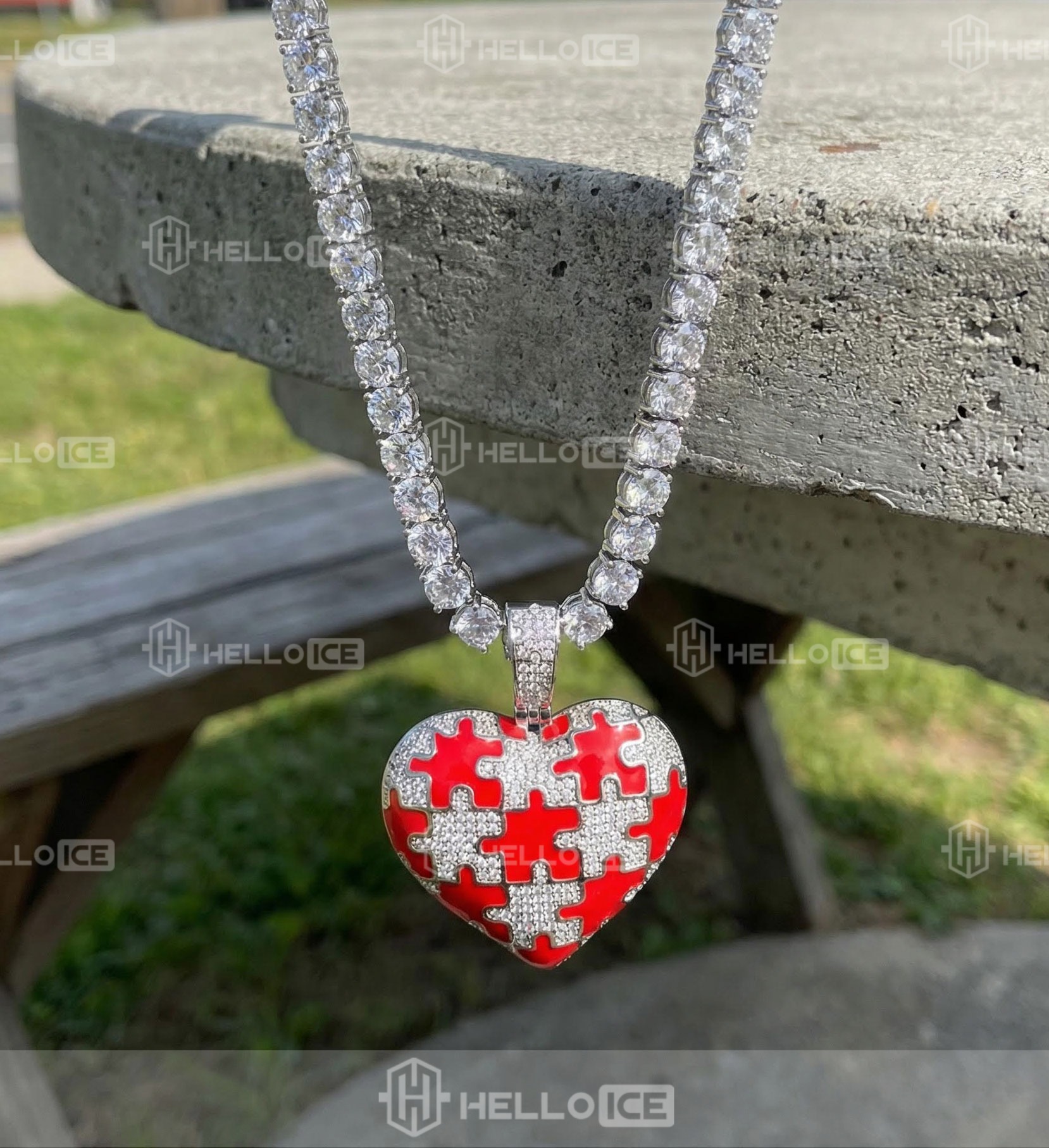 Helloice Review Image