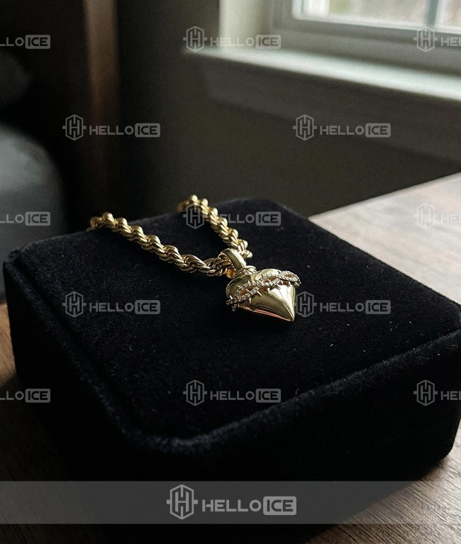 Helloice Review Image