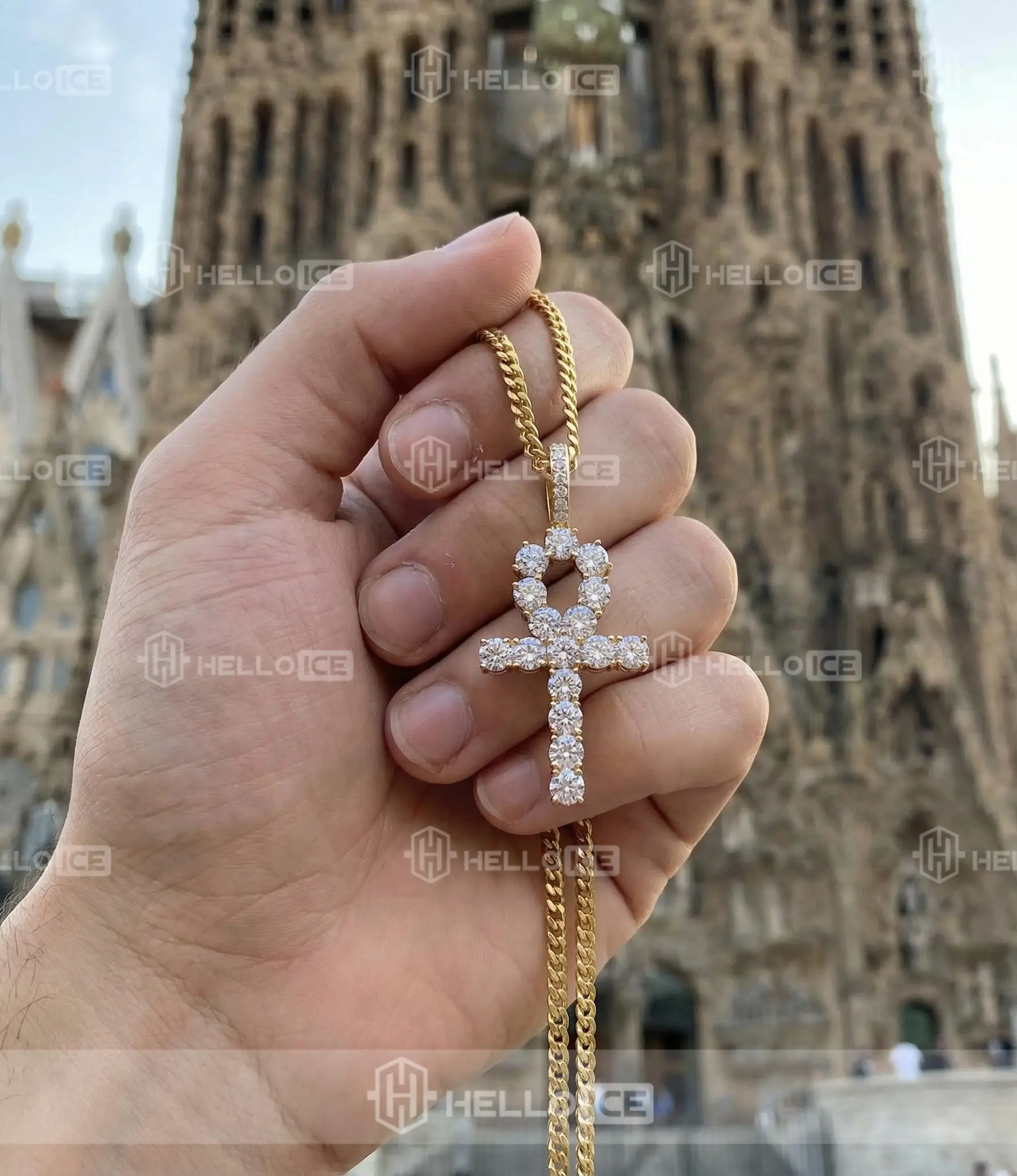 Helloice Review Image