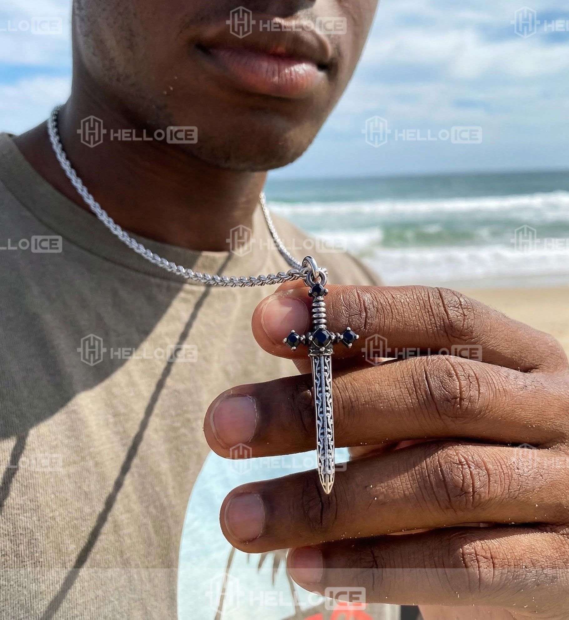 Helloice Review Image