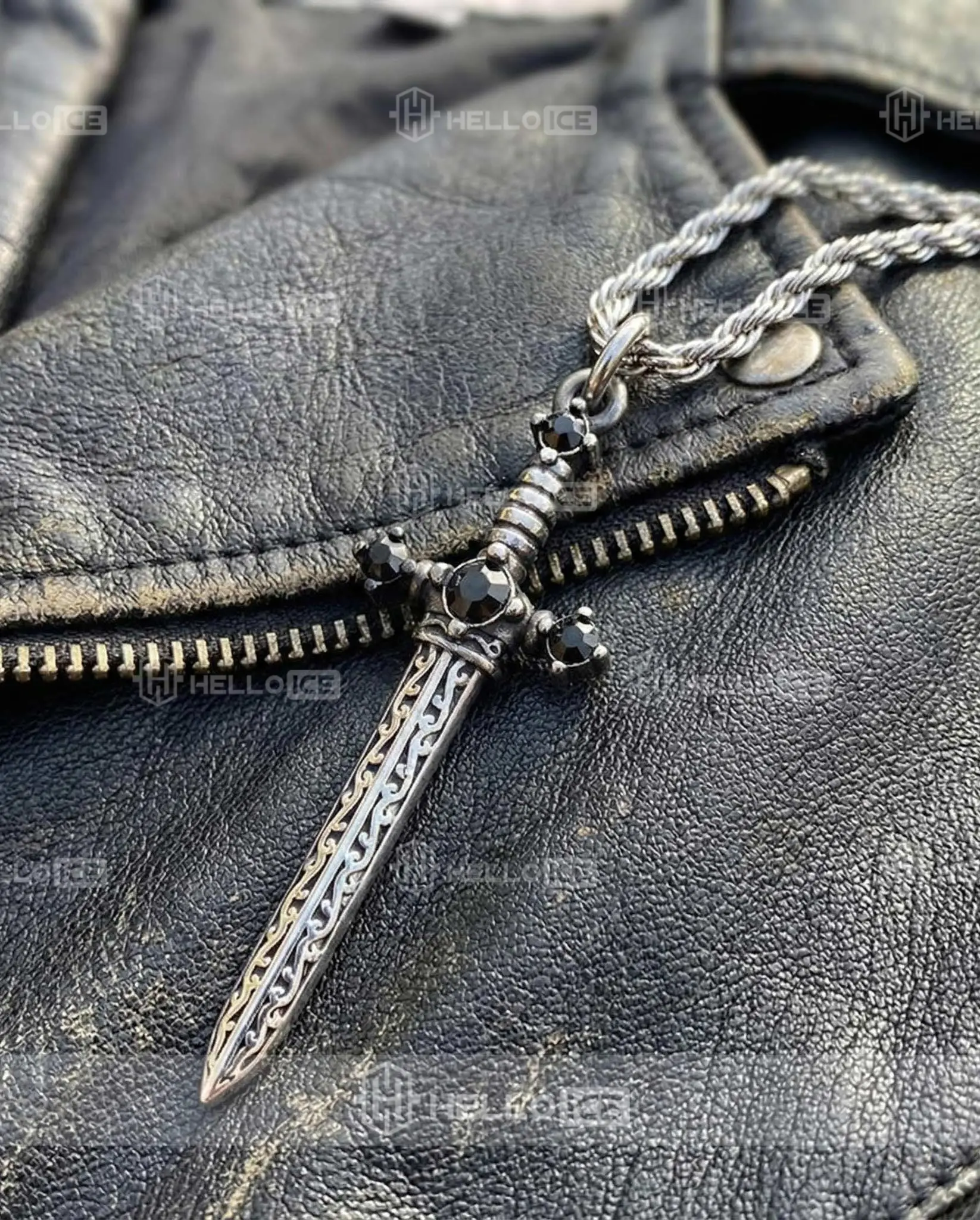 Helloice Review Image