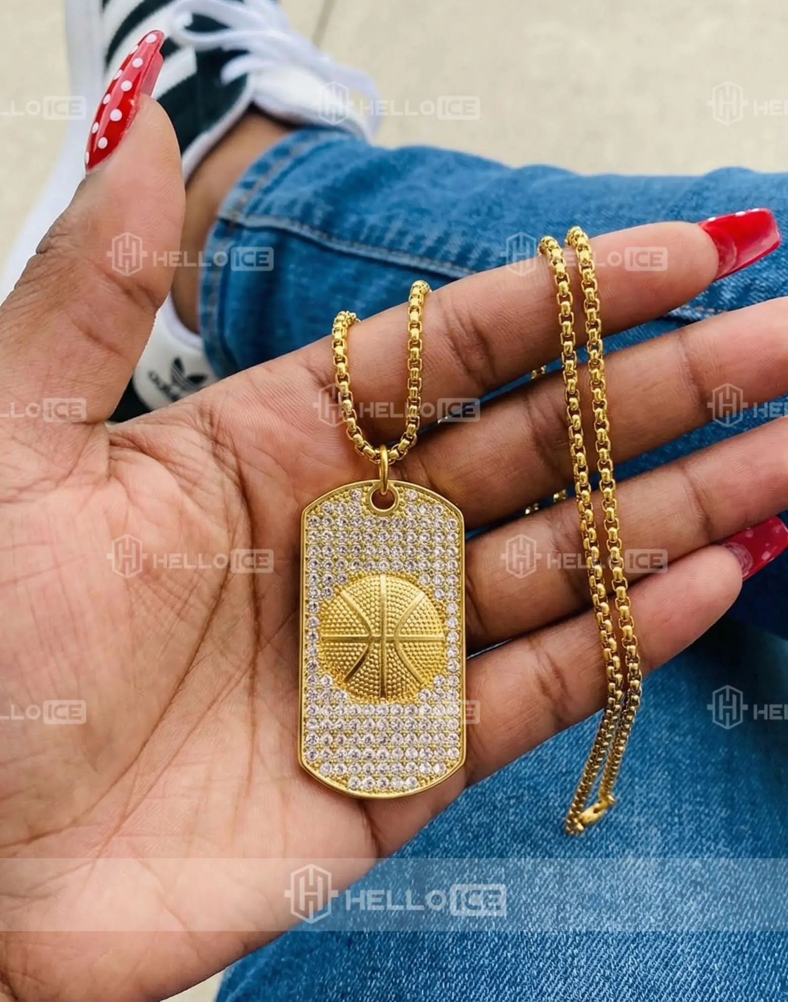 Helloice Review Image