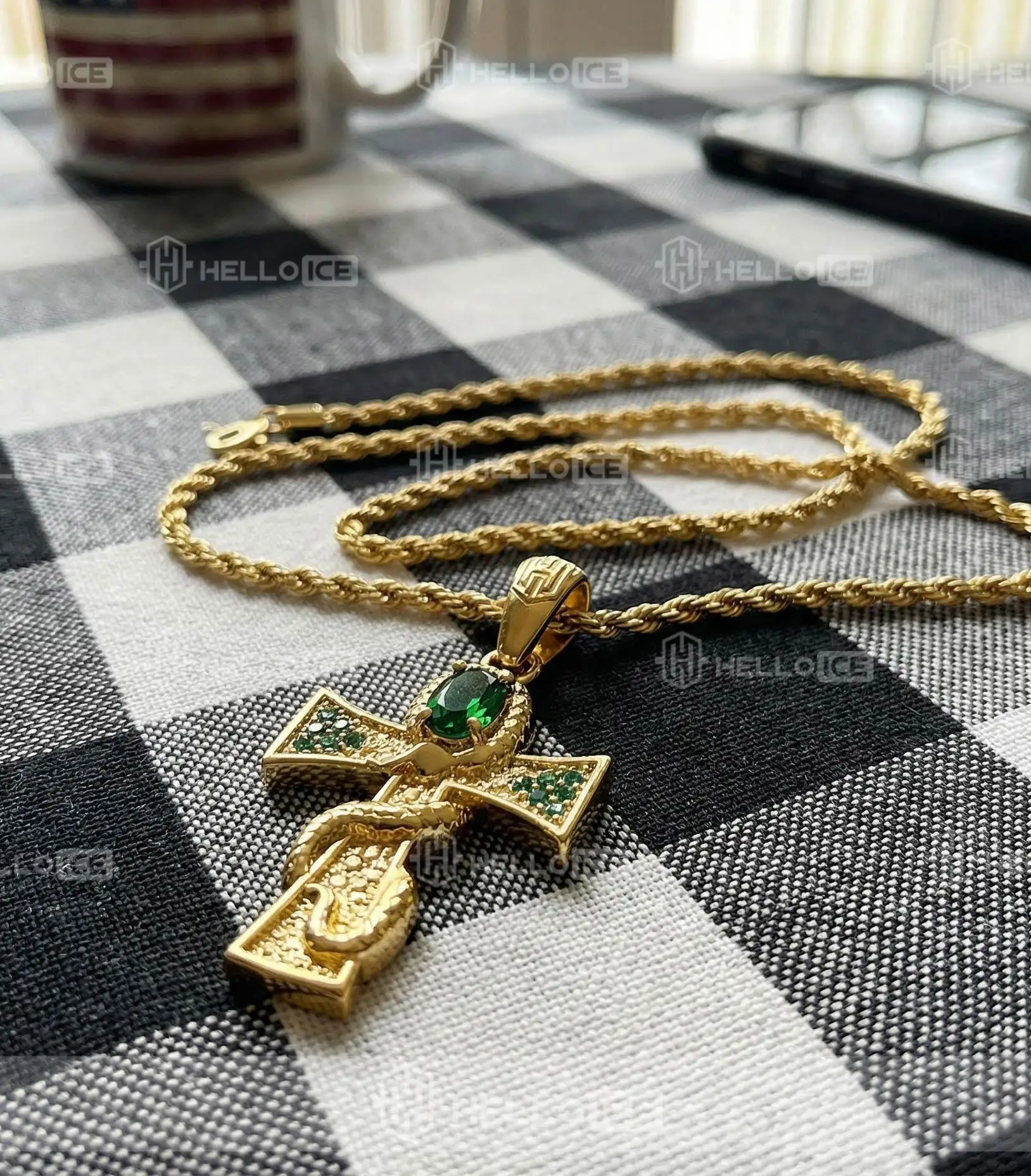 Helloice Review Image