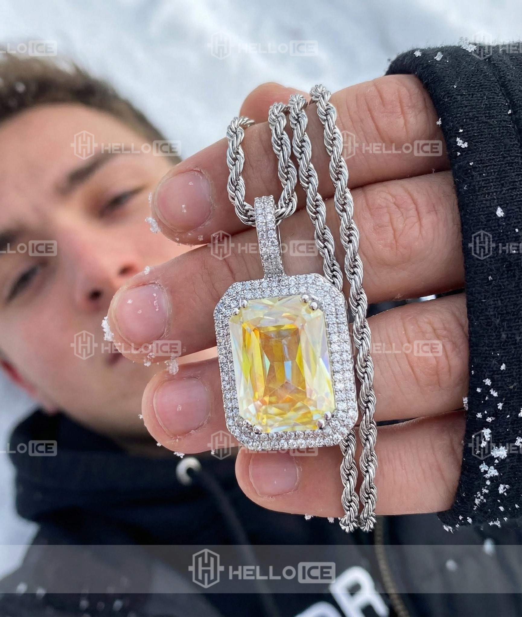 Helloice Review Image