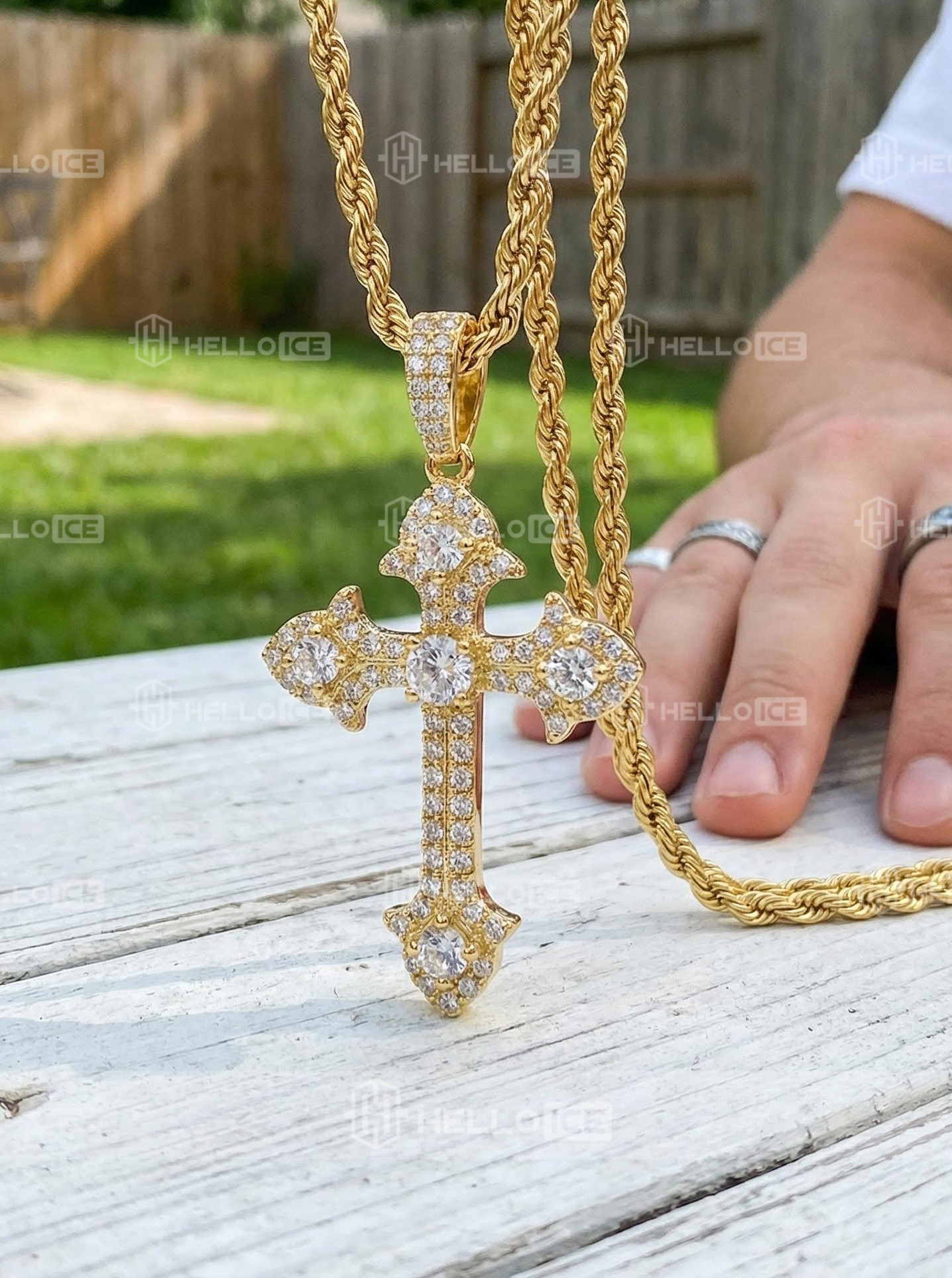 Helloice Review Image