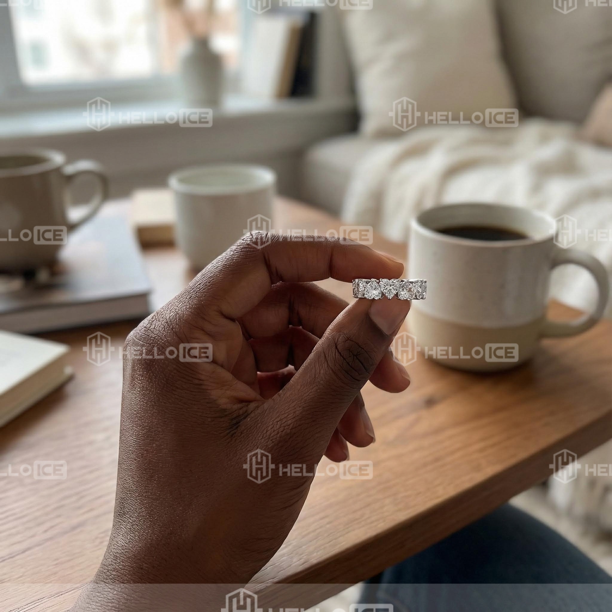 Helloice Review Image