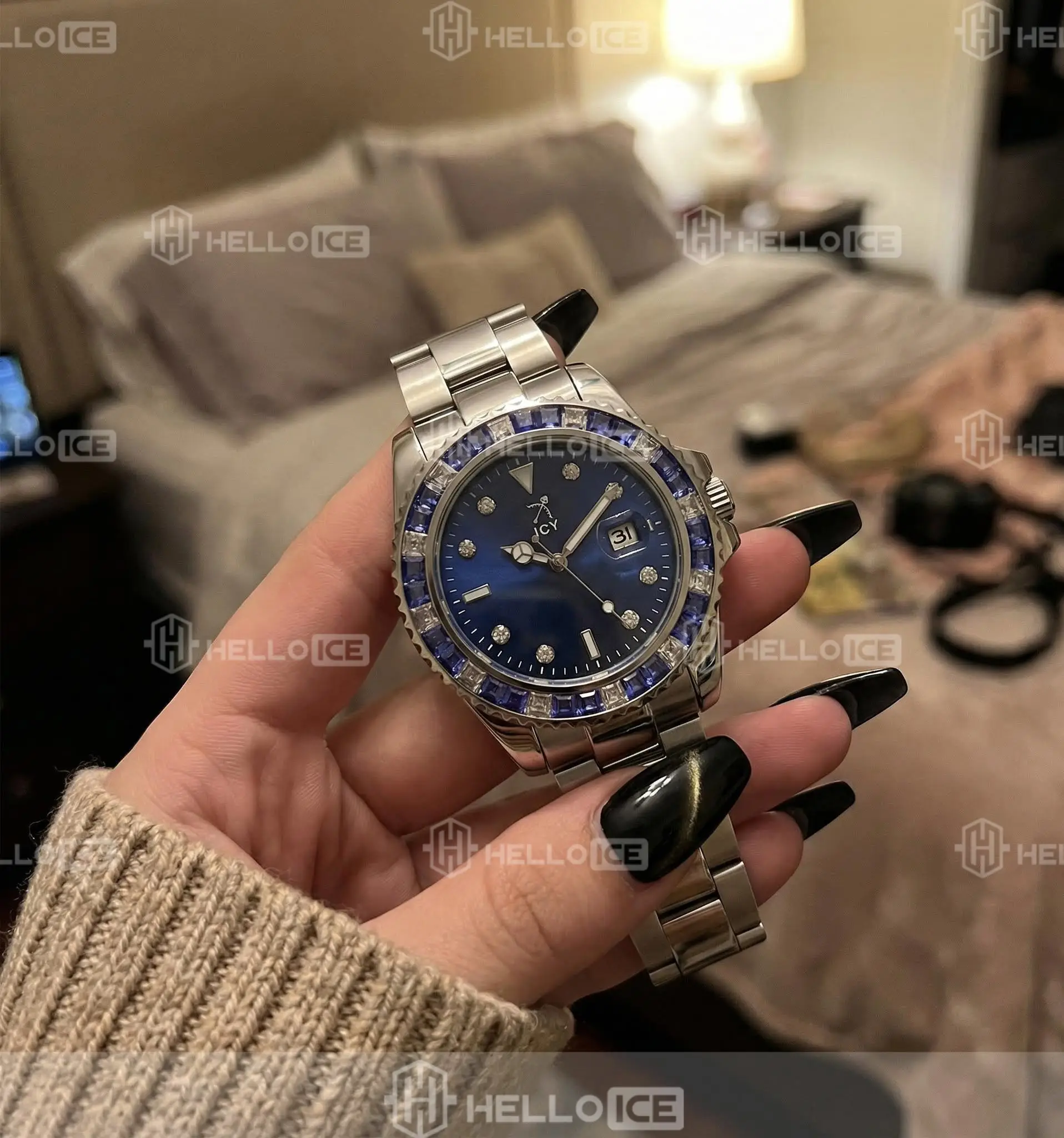 Helloice Review Image