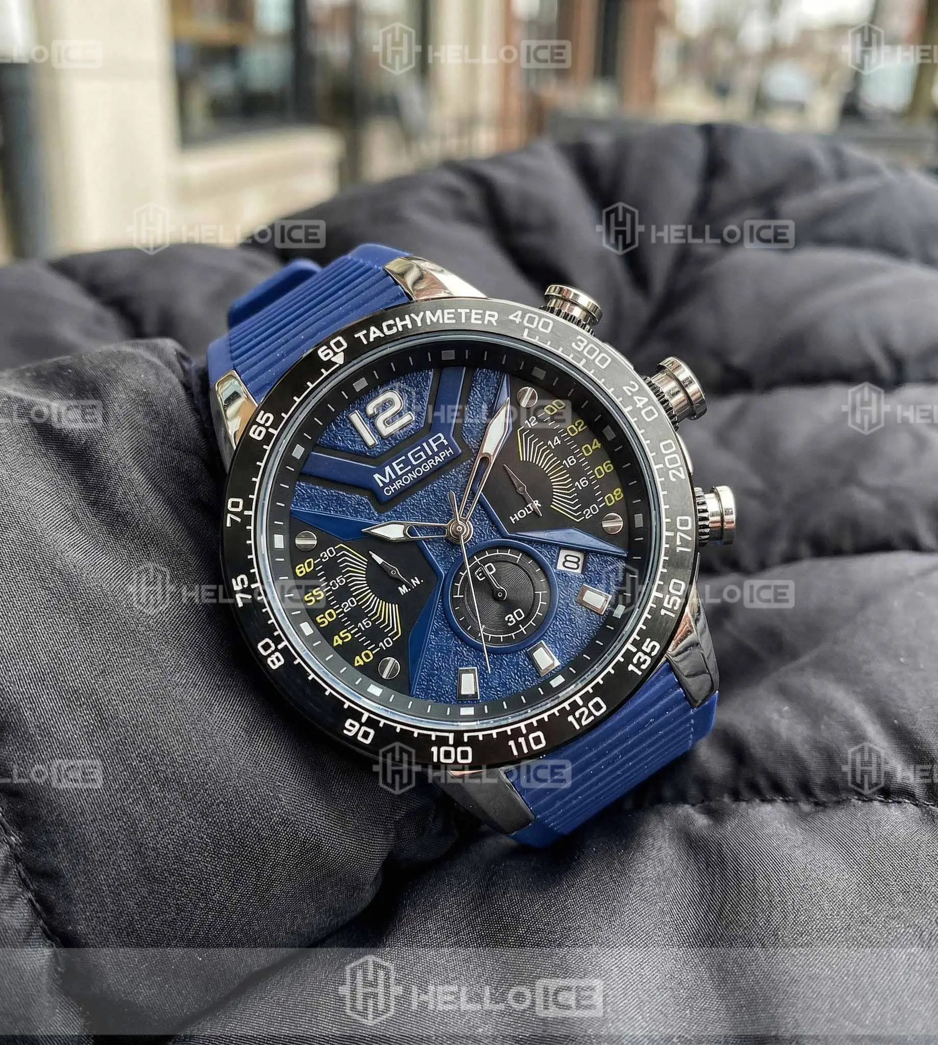 Helloice Review Image