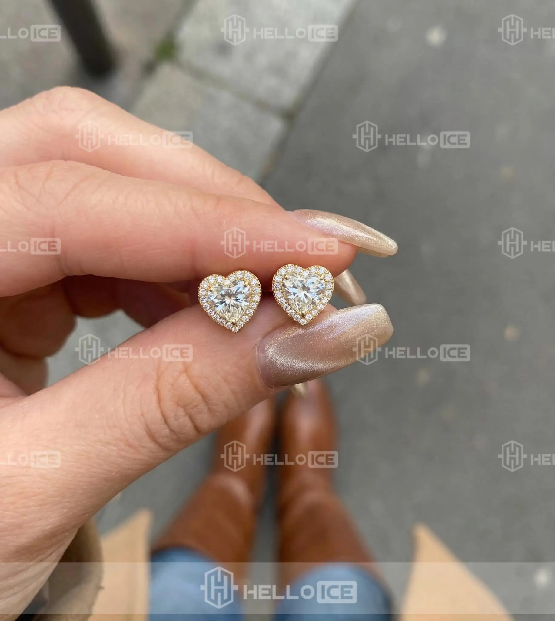 Helloice Review Image