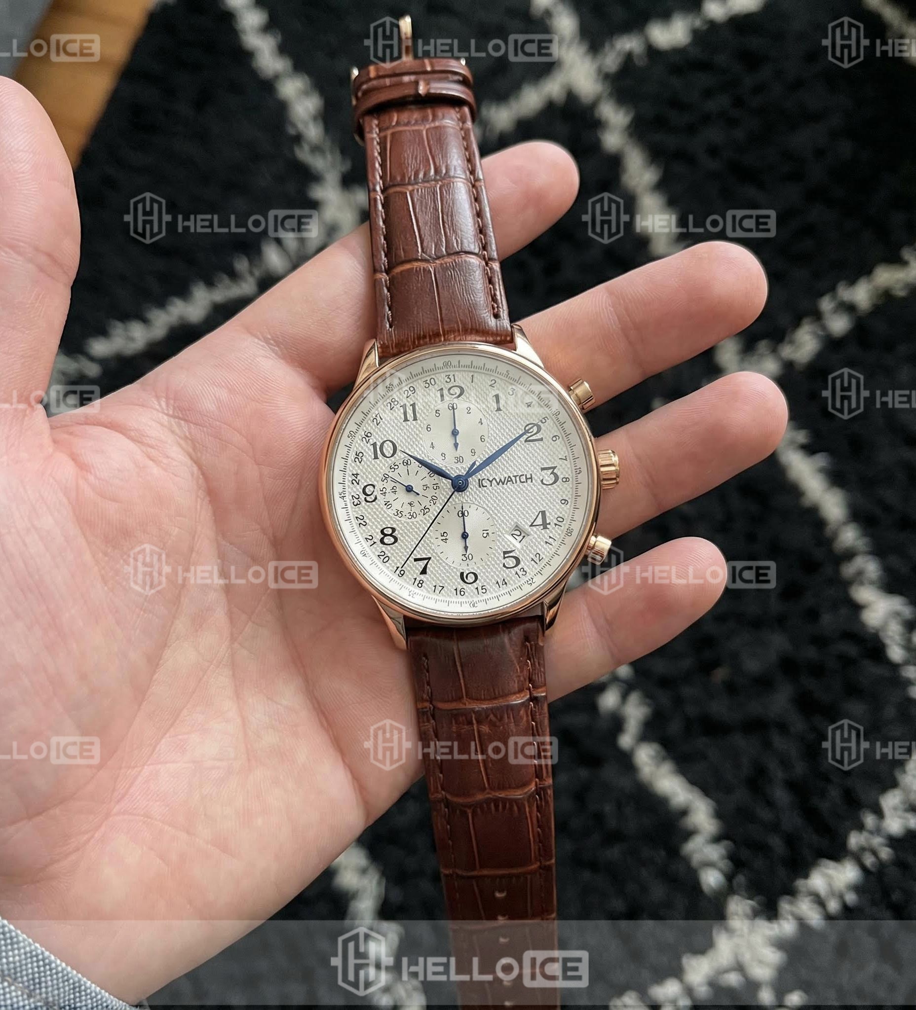 Helloice Review Image