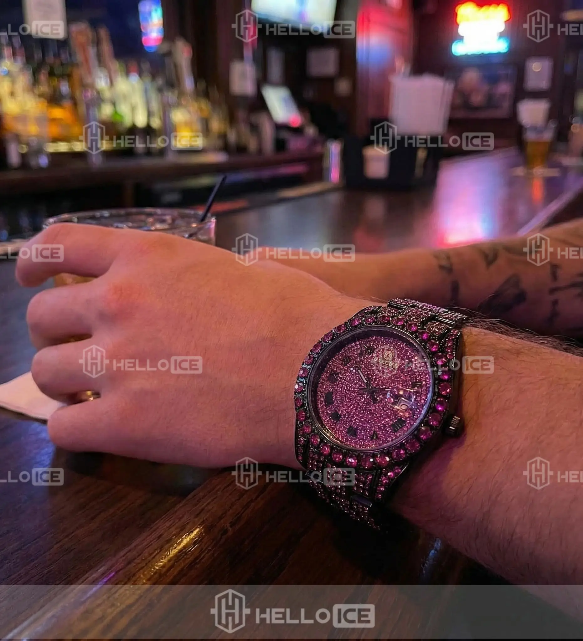 Helloice Review Image