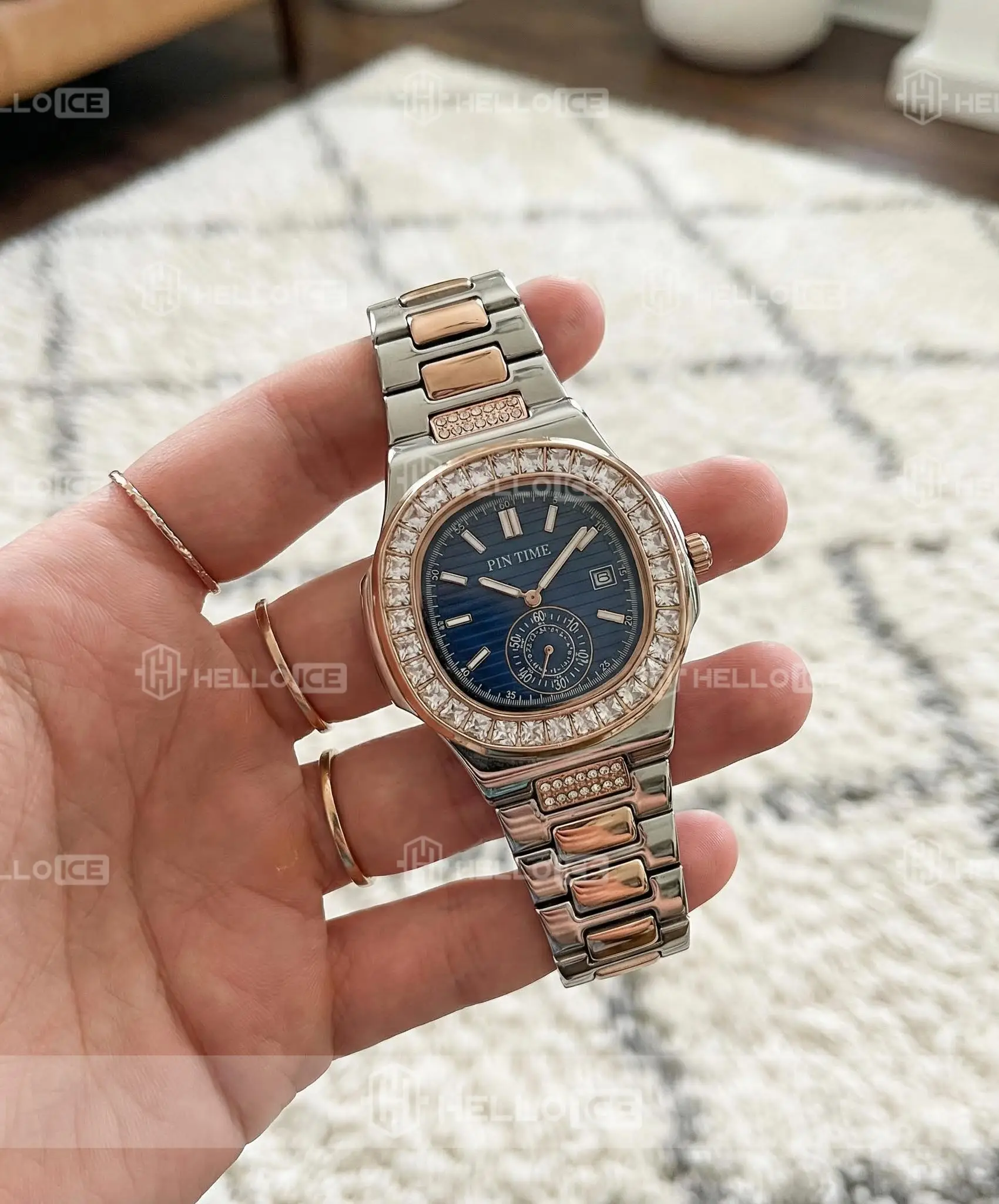 Helloice Review Image