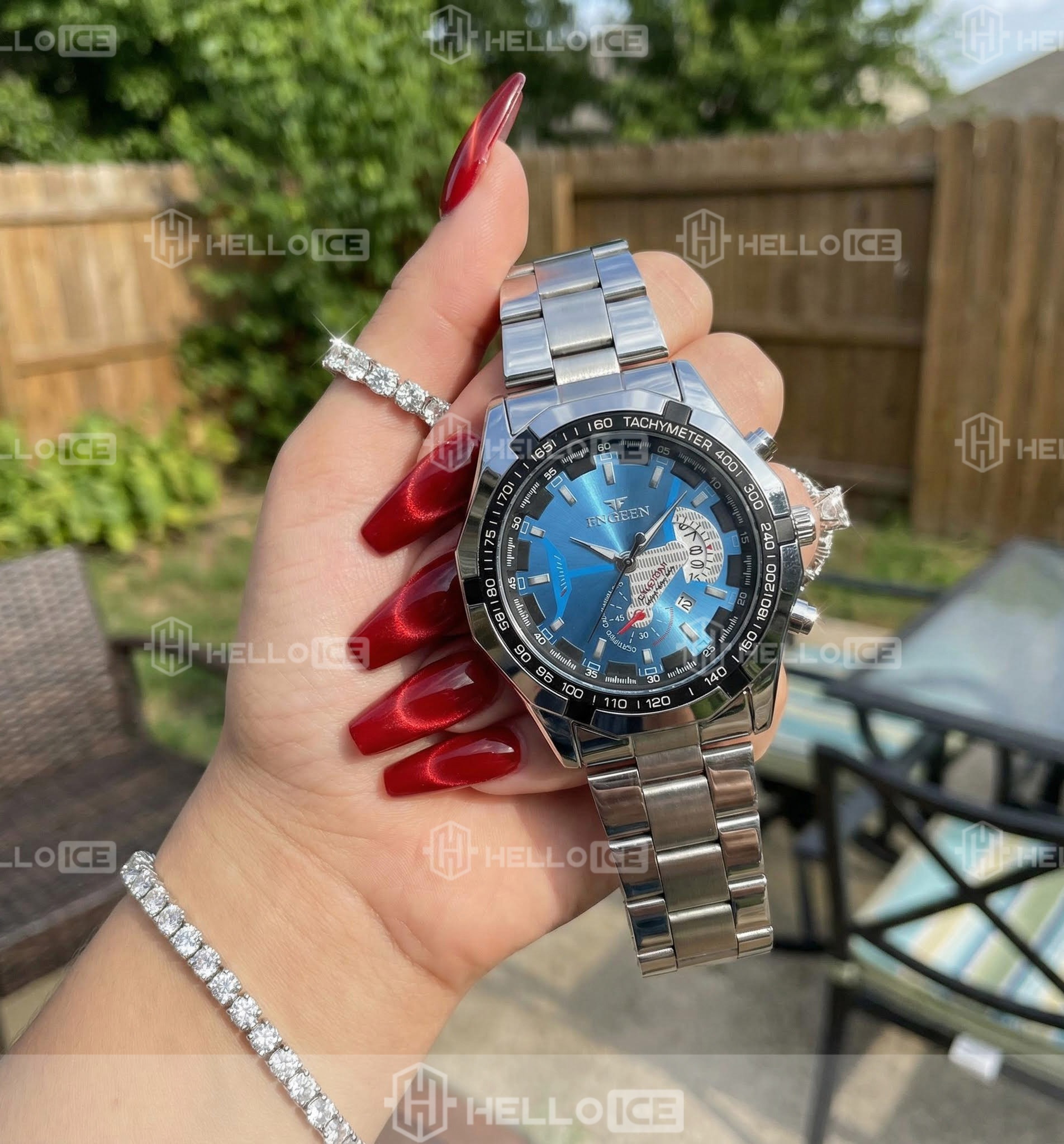 Helloice Review Image