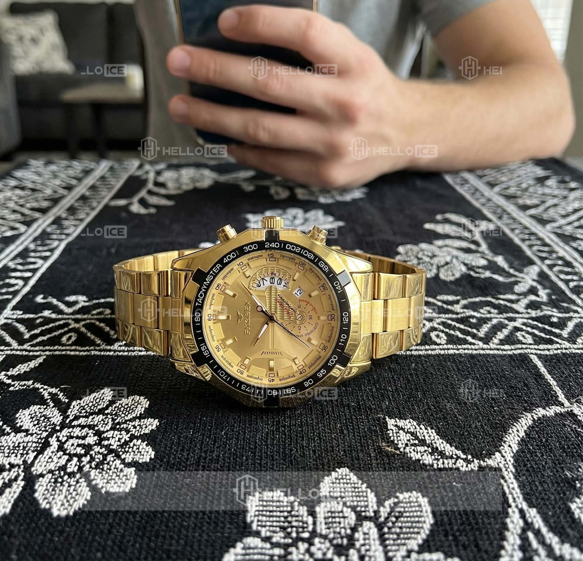 Helloice Review Image