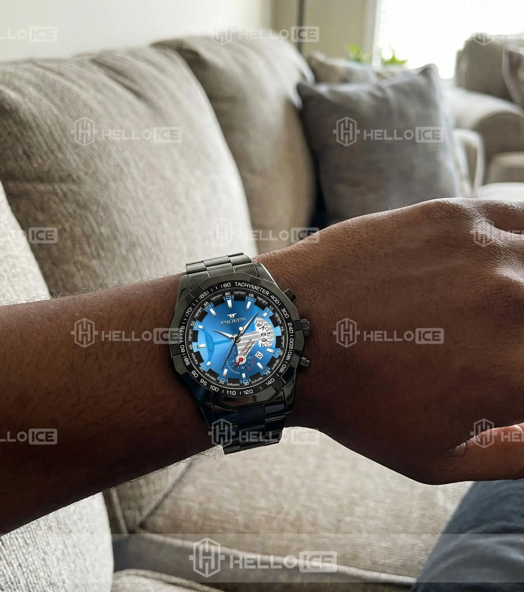 Helloice Review Image