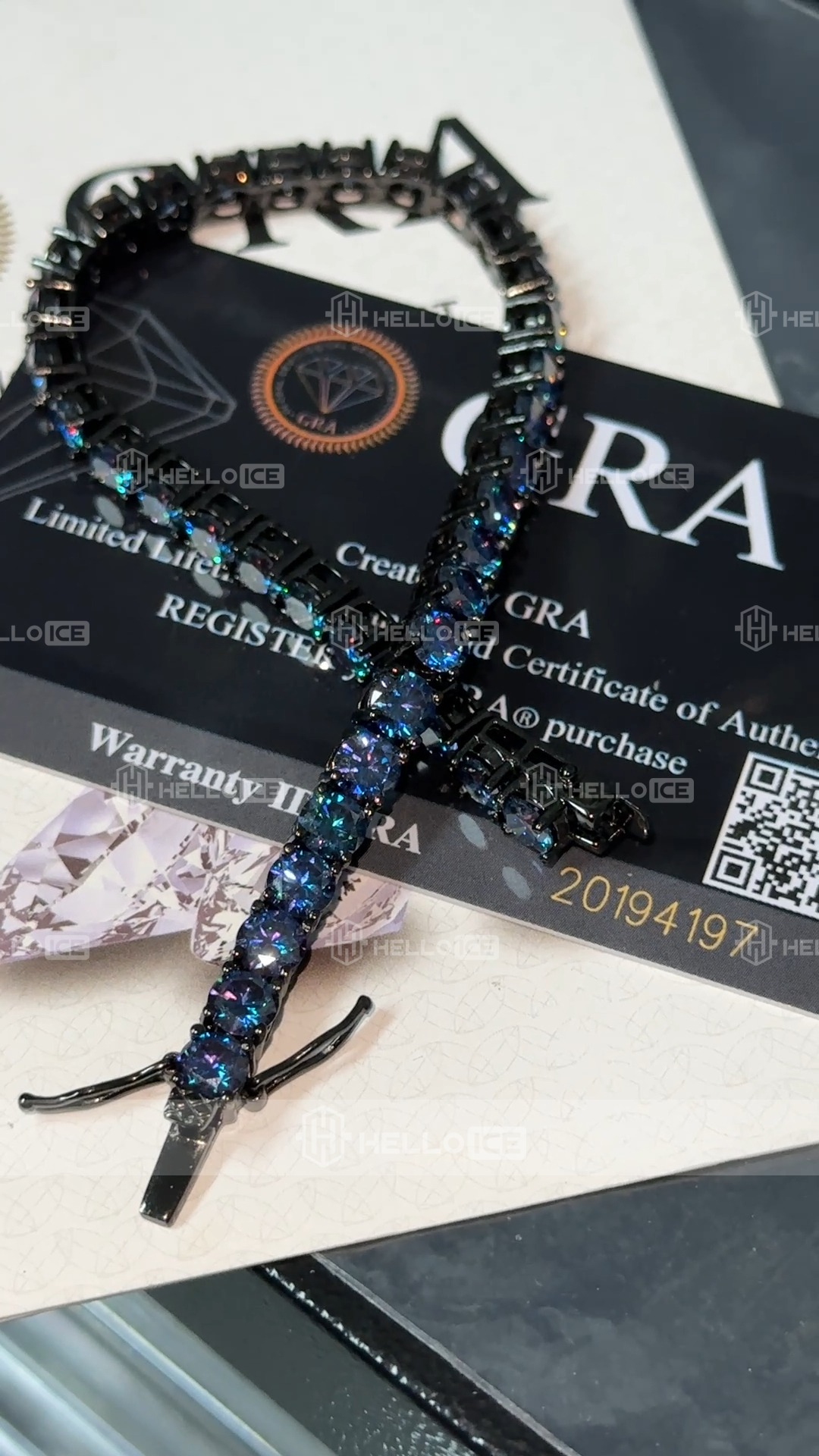 Helloice Review Image