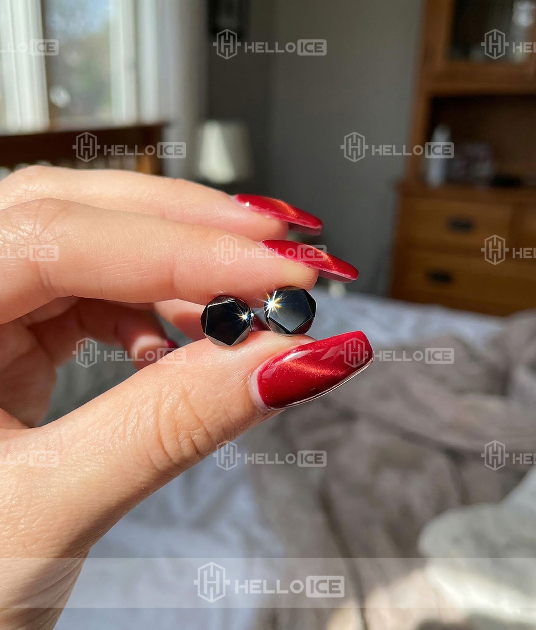 Helloice Review Image