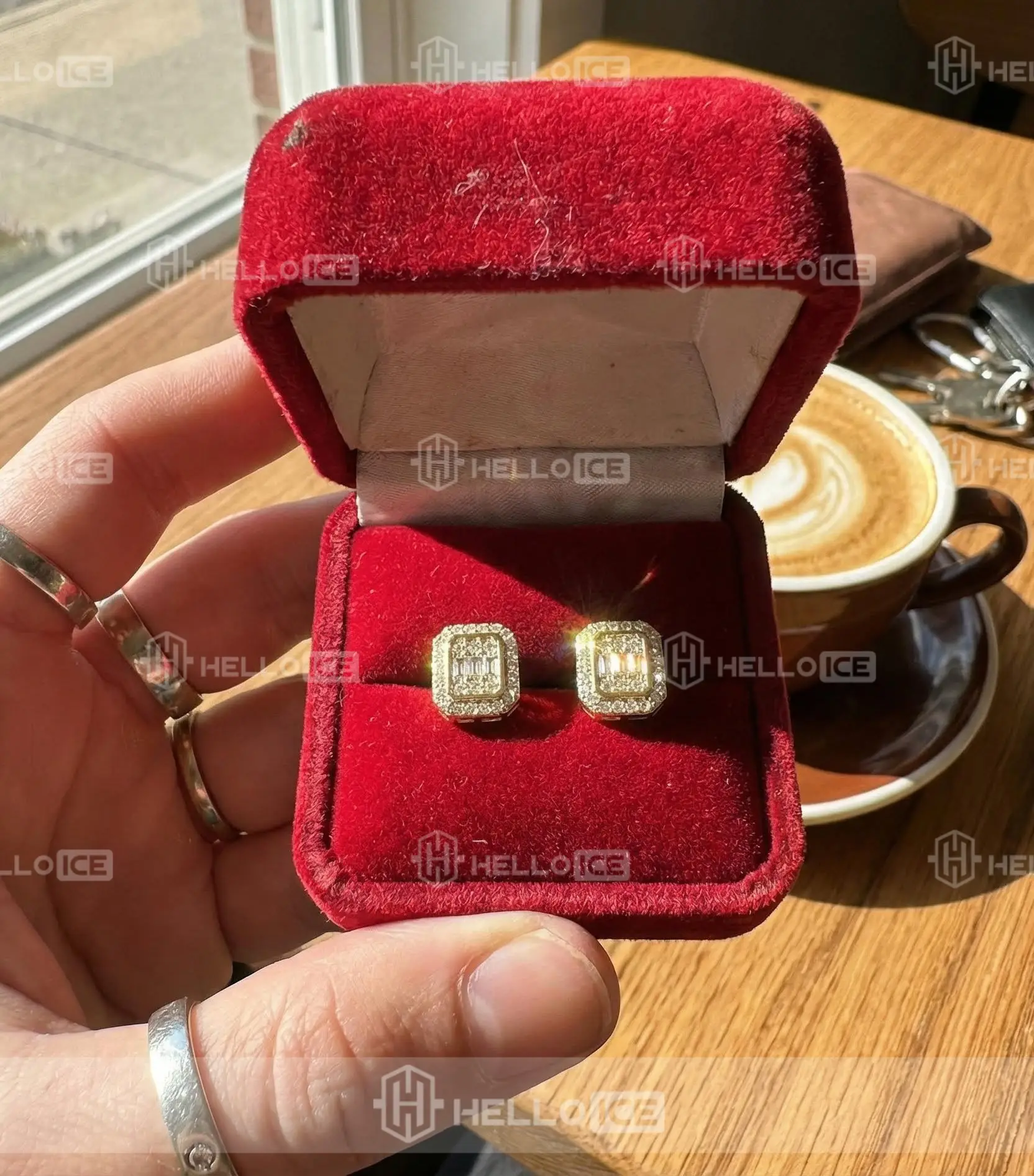 Helloice Review Image