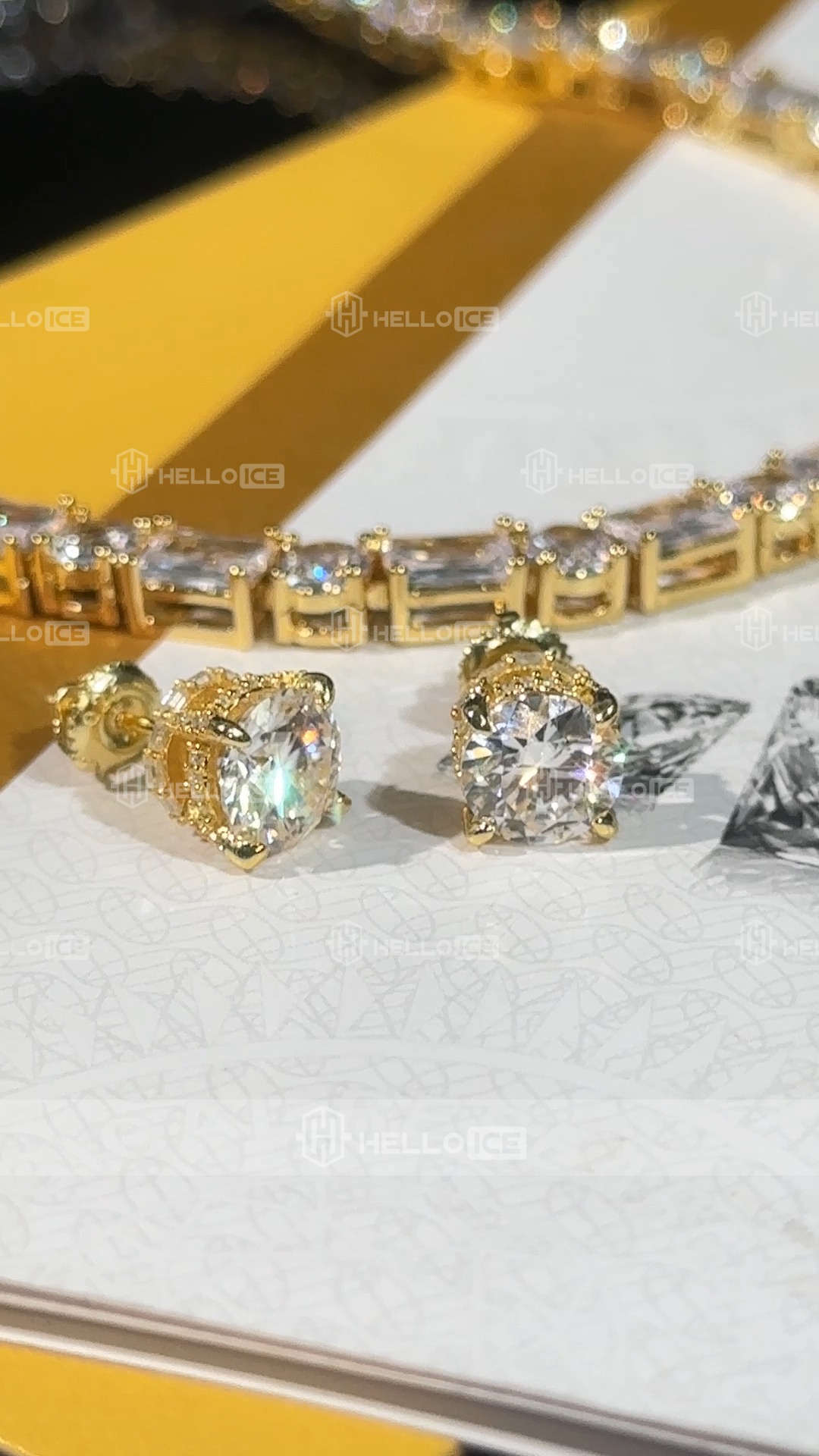 Helloice Review Image