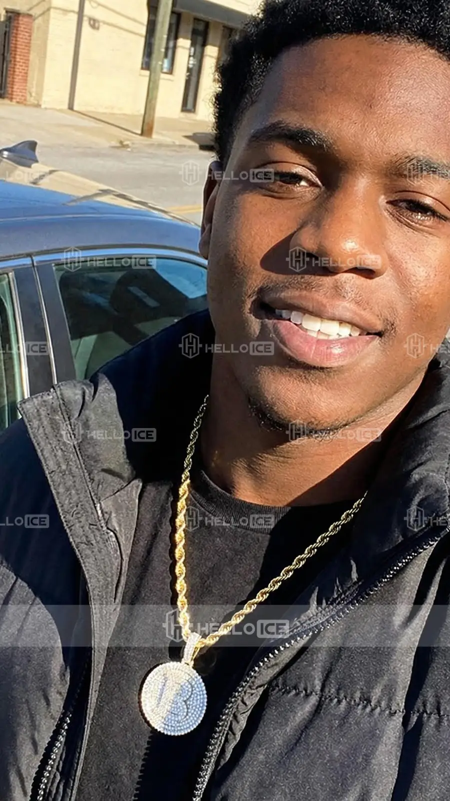 Helloice Review Image