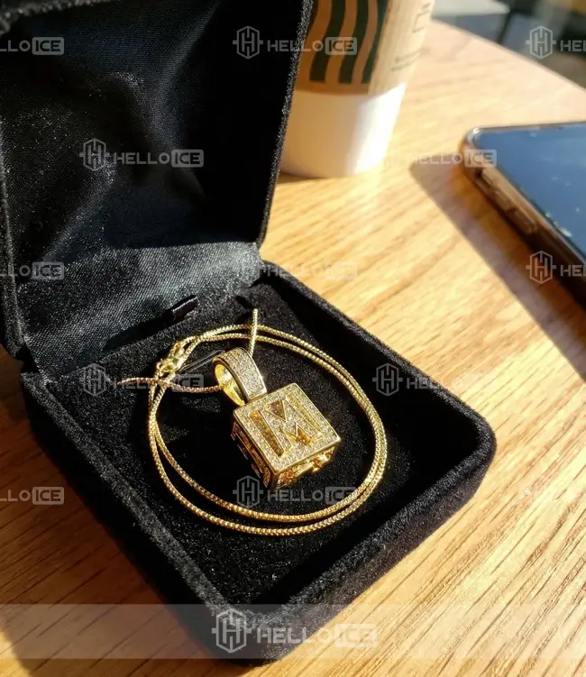 Helloice Review Image