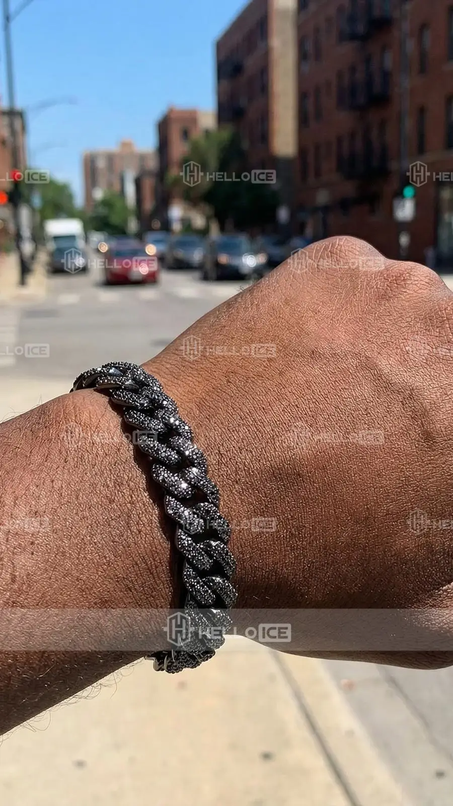 Helloice Review Image