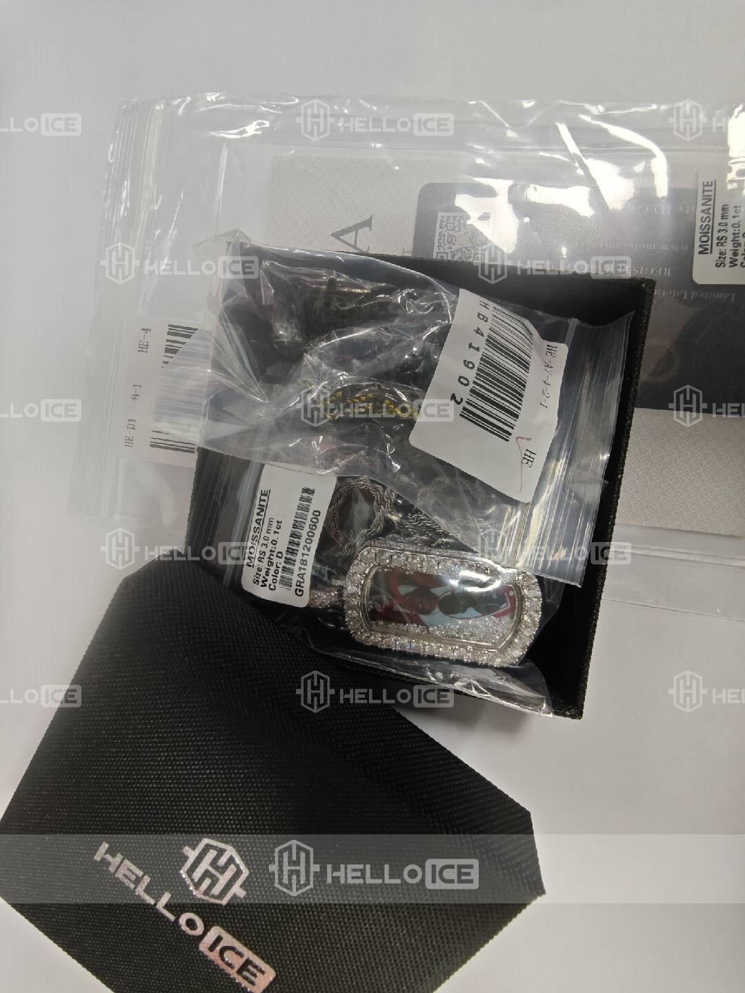 Helloice Review Image