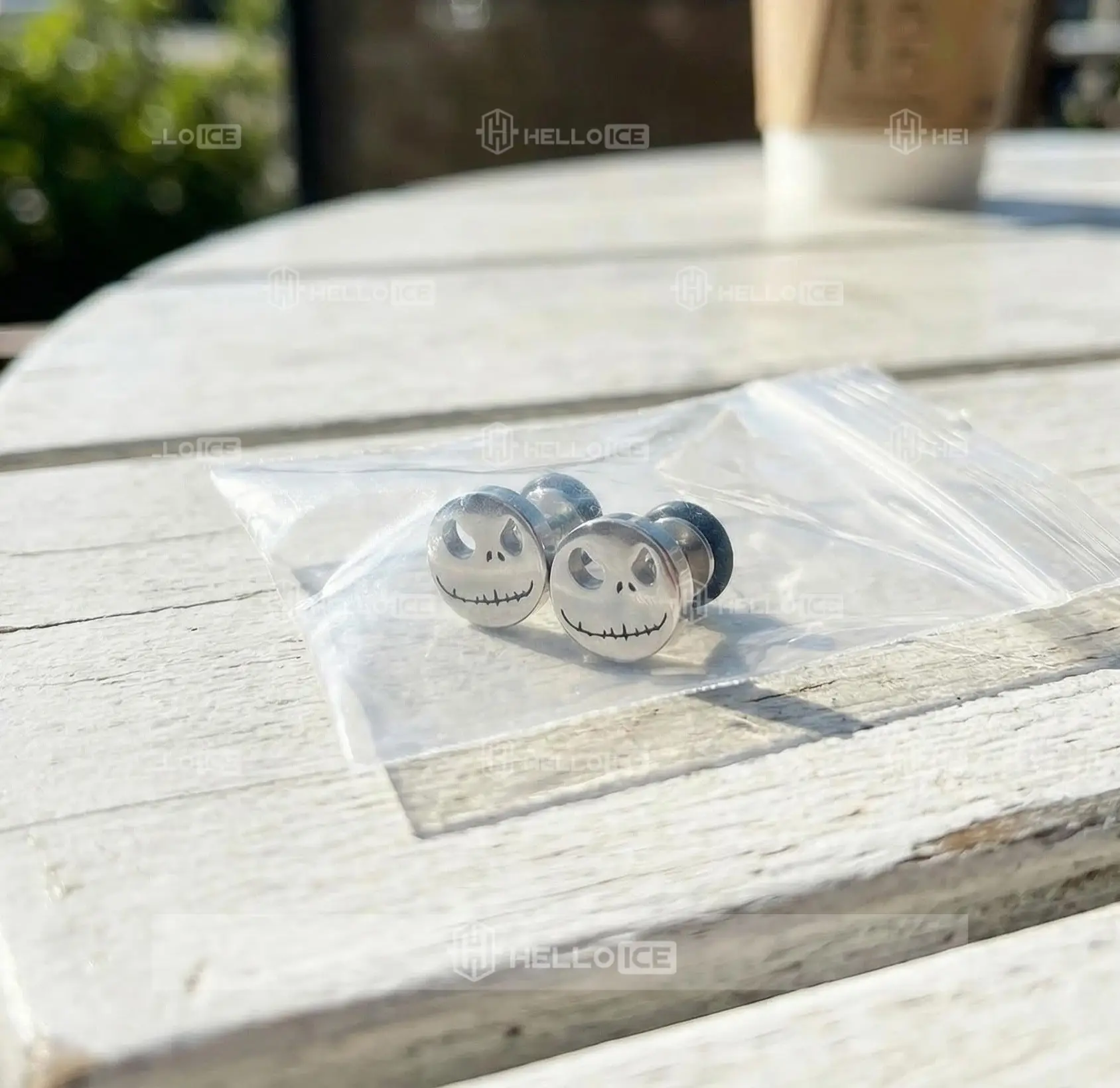 Helloice Review Image