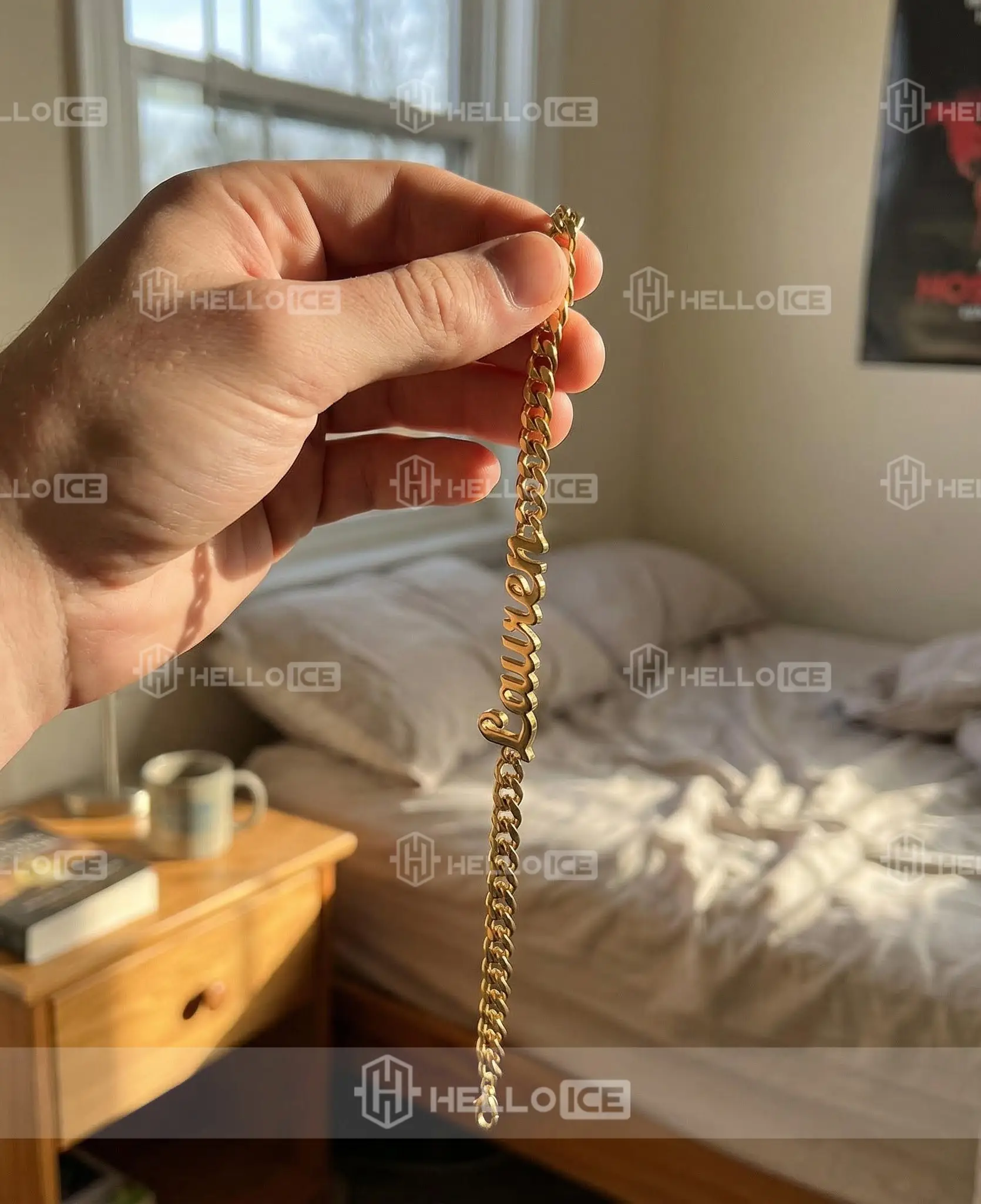 Helloice Review Image