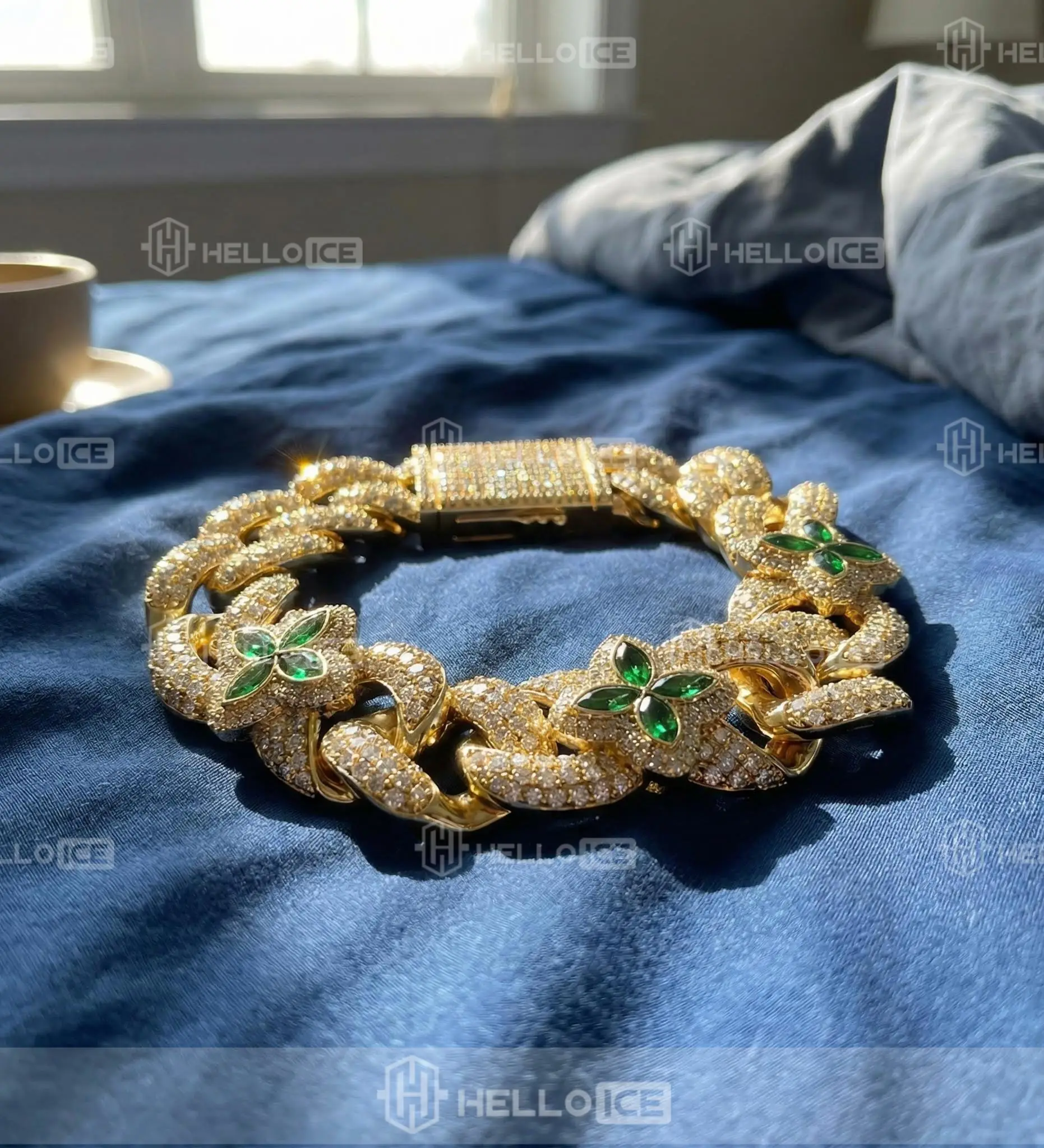 Helloice Review Image