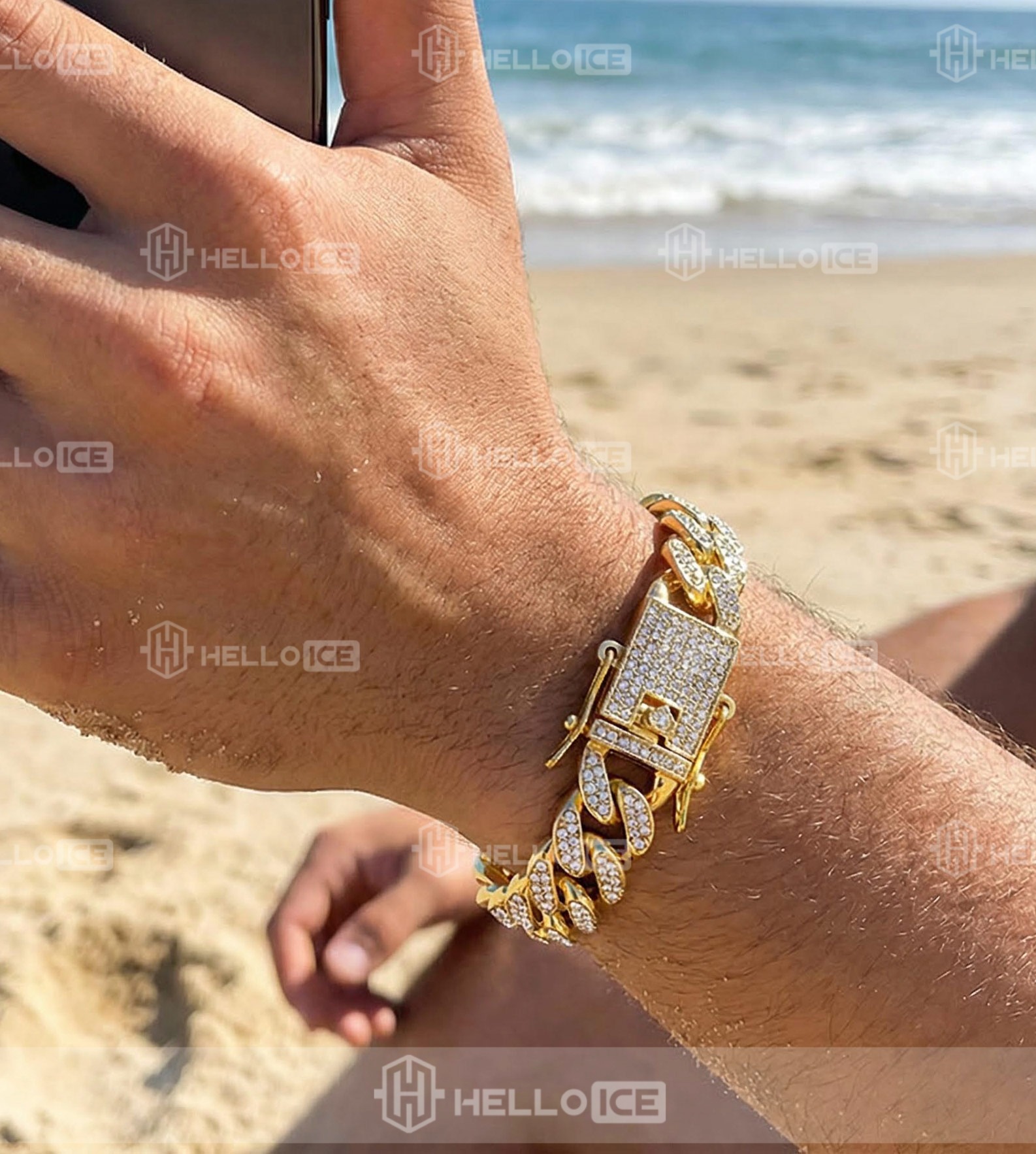 Helloice Review Image