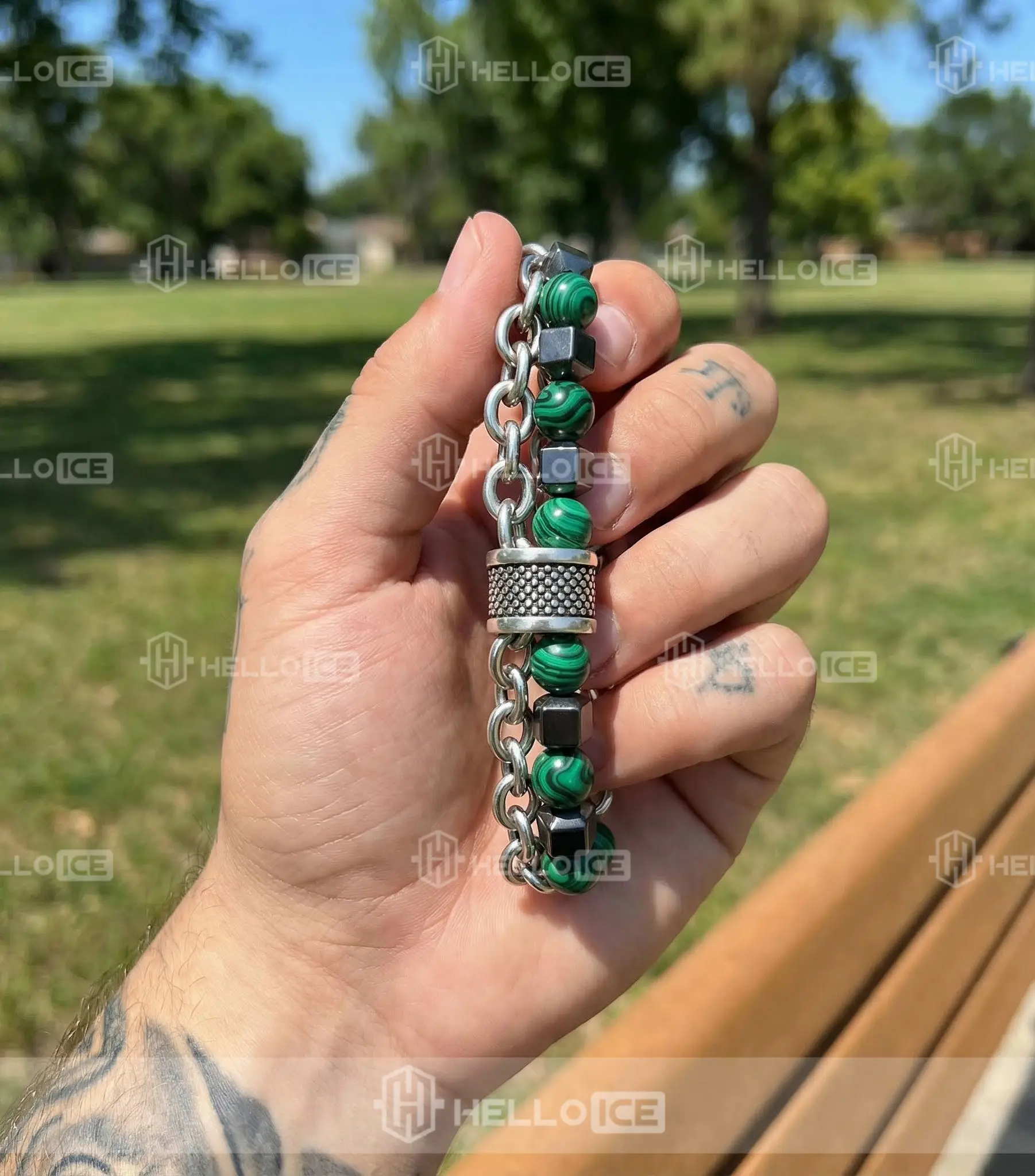 Helloice Review Image