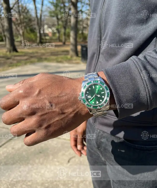 Helloice Review Image