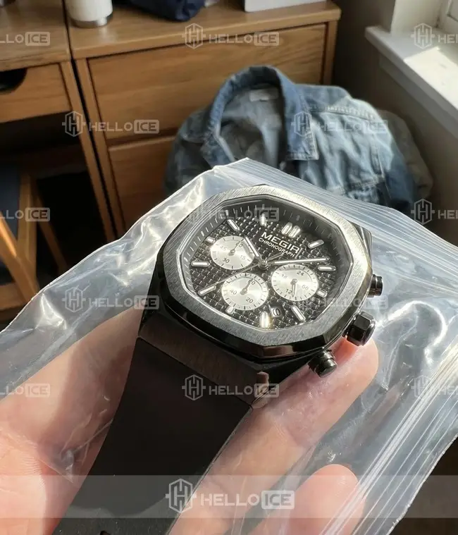 Helloice Review Image