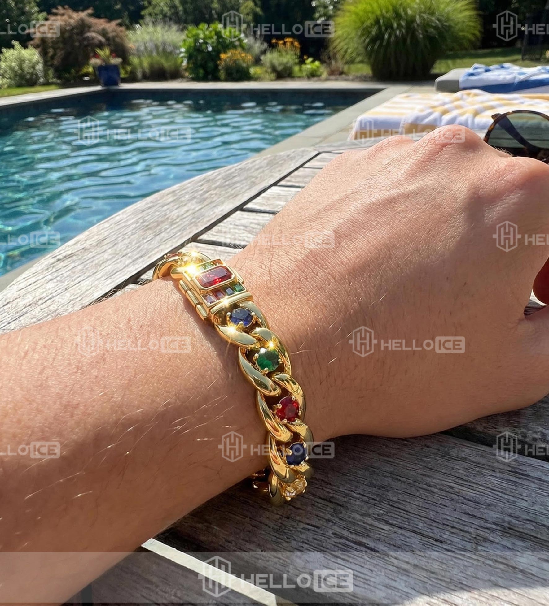 Helloice Review Image