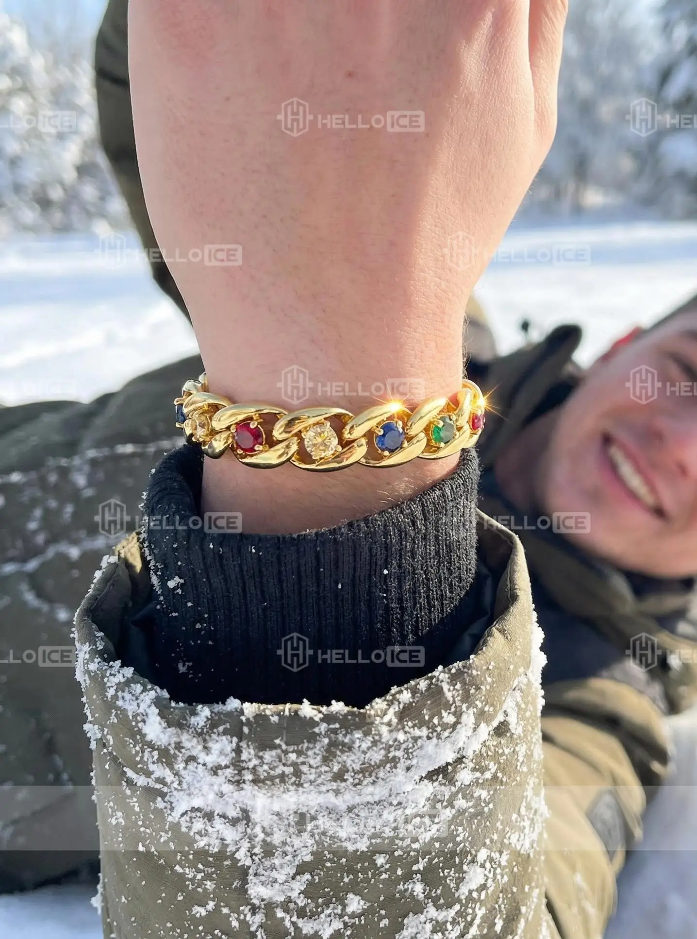 Helloice Review Image