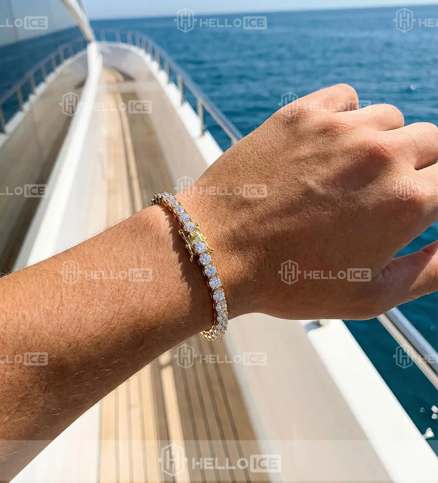 Helloice Review Image