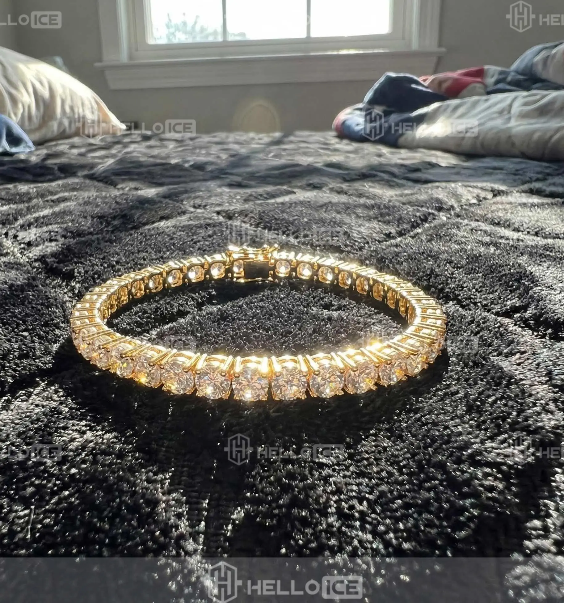 Helloice Review Image