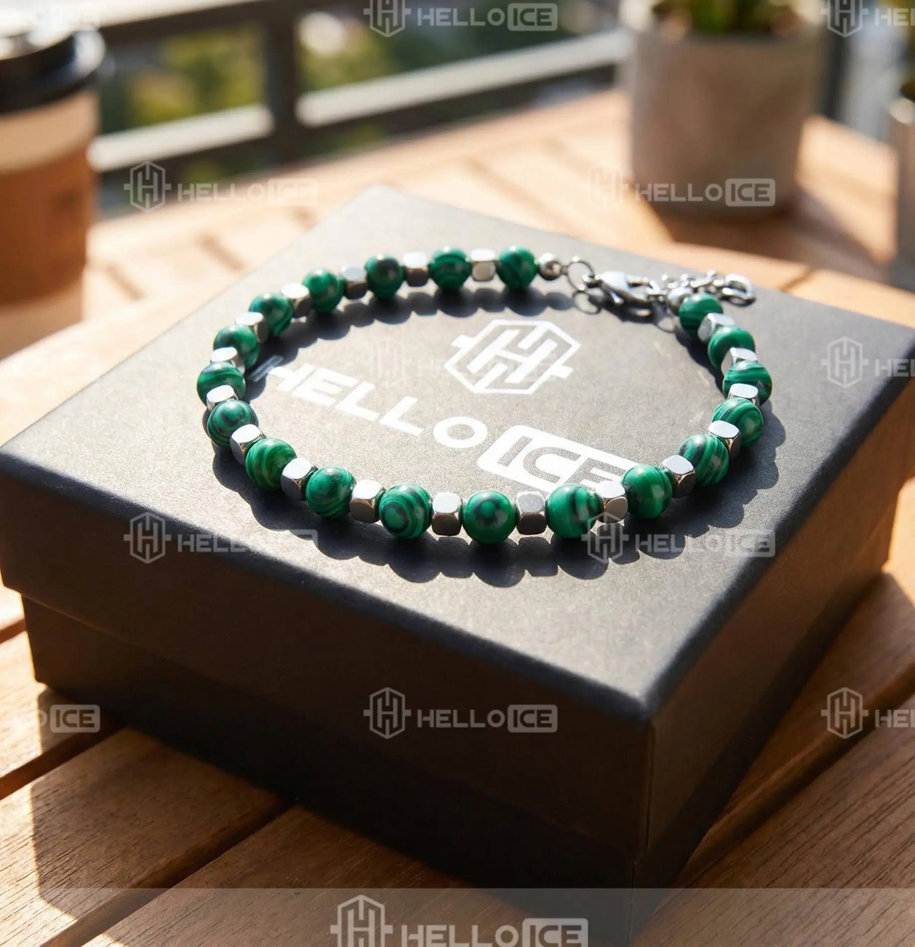 Helloice Review Image